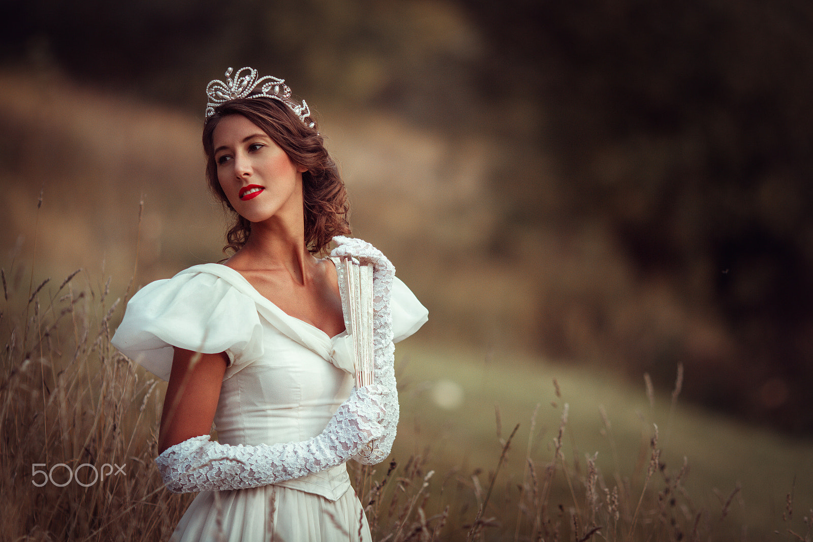 Canon EOS 7D + Canon EF 135mm F2L USM sample photo. Queen victoria | liliya nazarova photography