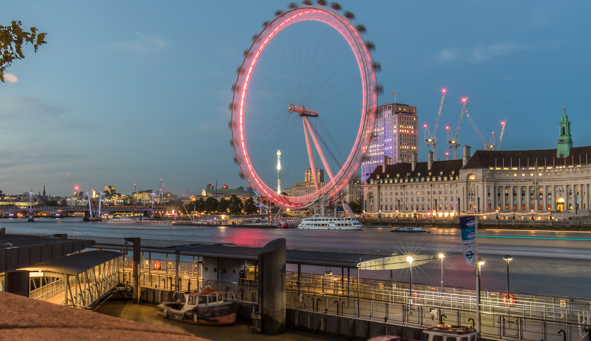 Canon EF 16-35mm F4L IS USM sample photo. The lights of london photography