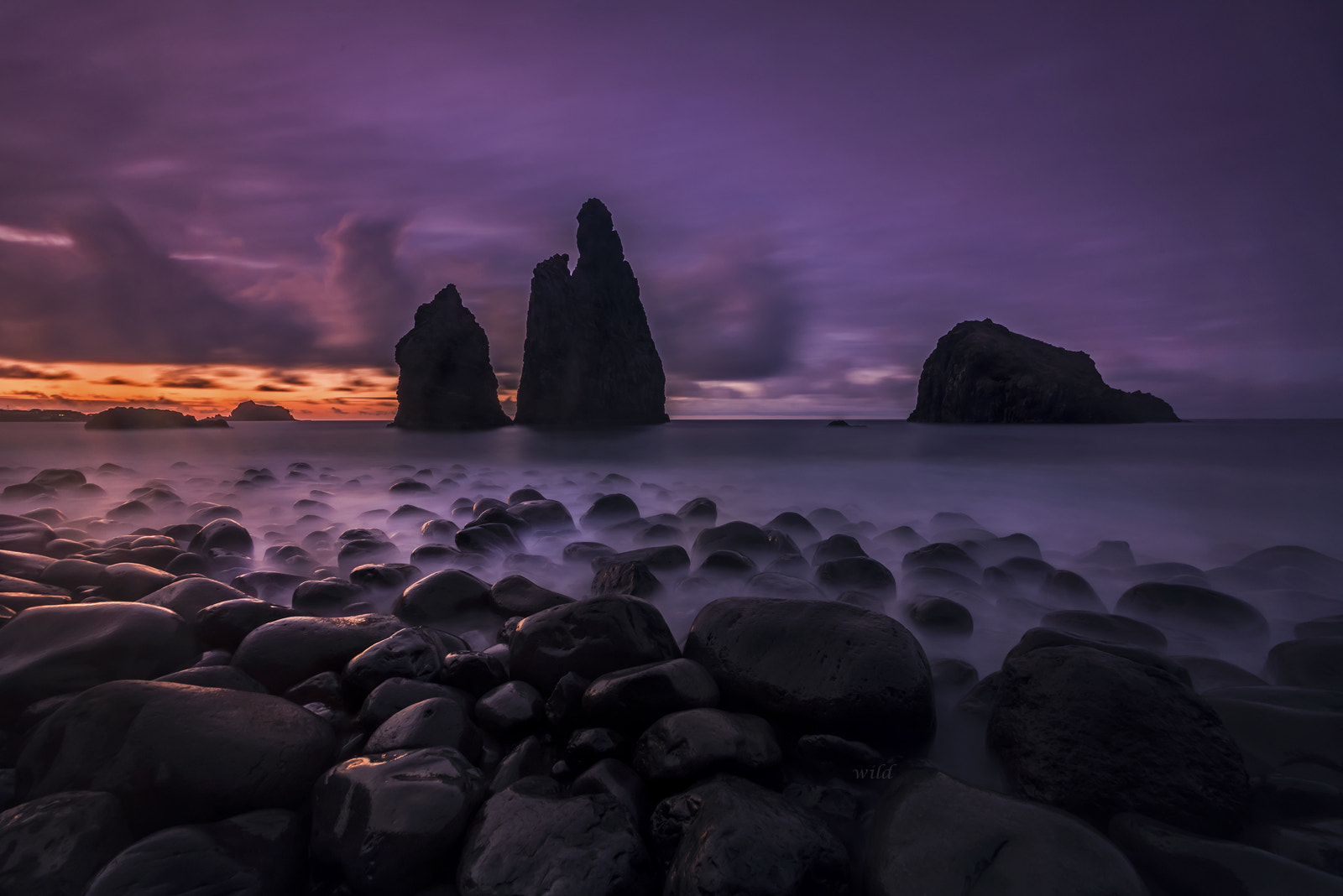 Nikon D610 + Sigma 12-24mm F4.5-5.6 II DG HSM sample photo. The nightfall photography