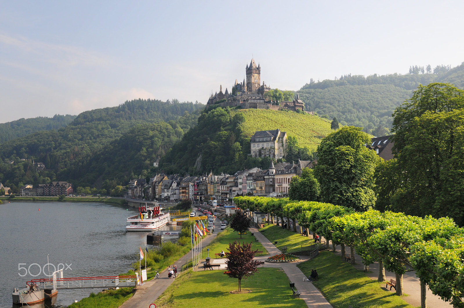 Nikon D300 + AF-S DX Zoom-Nikkor 18-55mm f/3.5-5.6G ED sample photo. Cityscape of cochem with mosel river and castle photography