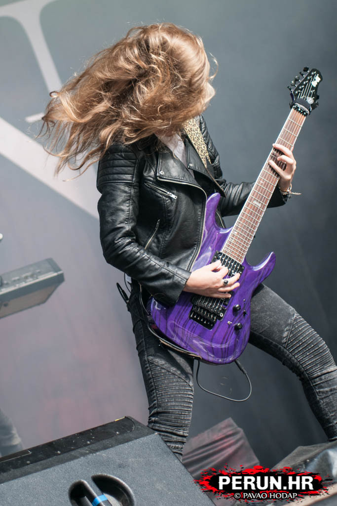 AF Zoom-Nikkor 70-210mm f/4 sample photo. Delain photography