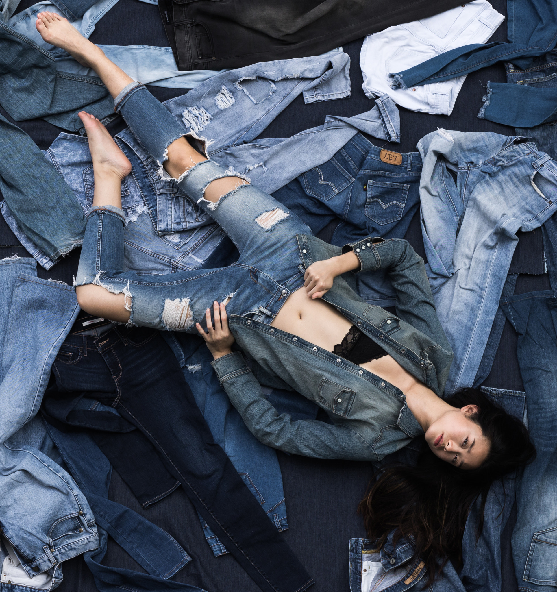 Sigma 50mm F1.4 EX DG HSM sample photo. Dressed in denim photography