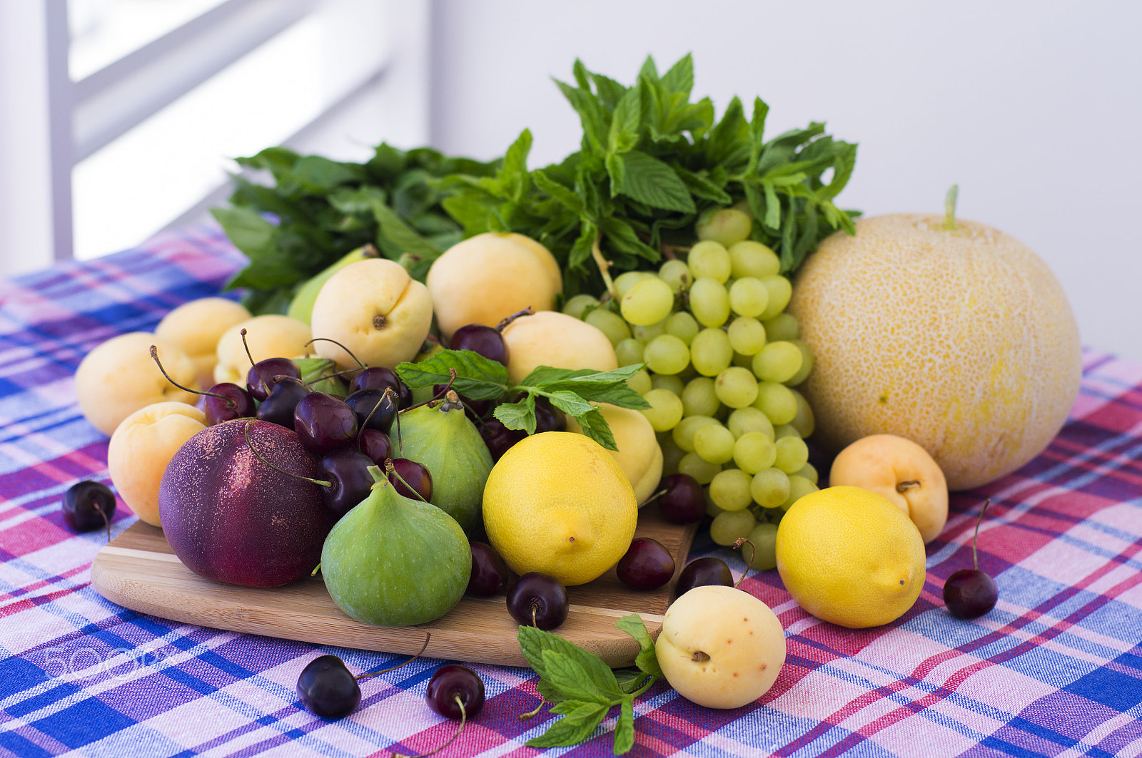 Sony SLT-A37 + Sony 50mm F1.4 sample photo. Fresh seasonal fruits photography