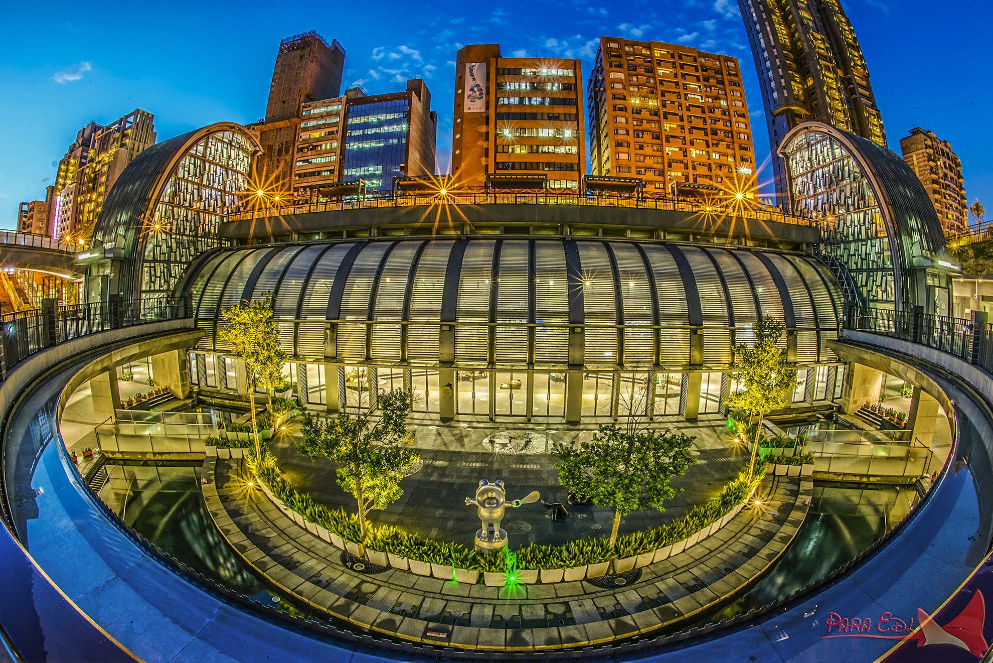 Nikon D800E + Nikon AF Fisheye-Nikkor 16mm F2.8D sample photo. Da-an park station photography