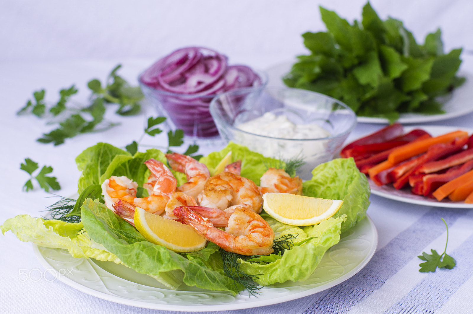 Sony SLT-A37 + Sony 50mm F1.4 sample photo. Fried shrimp with  lettuce and vegetables photography