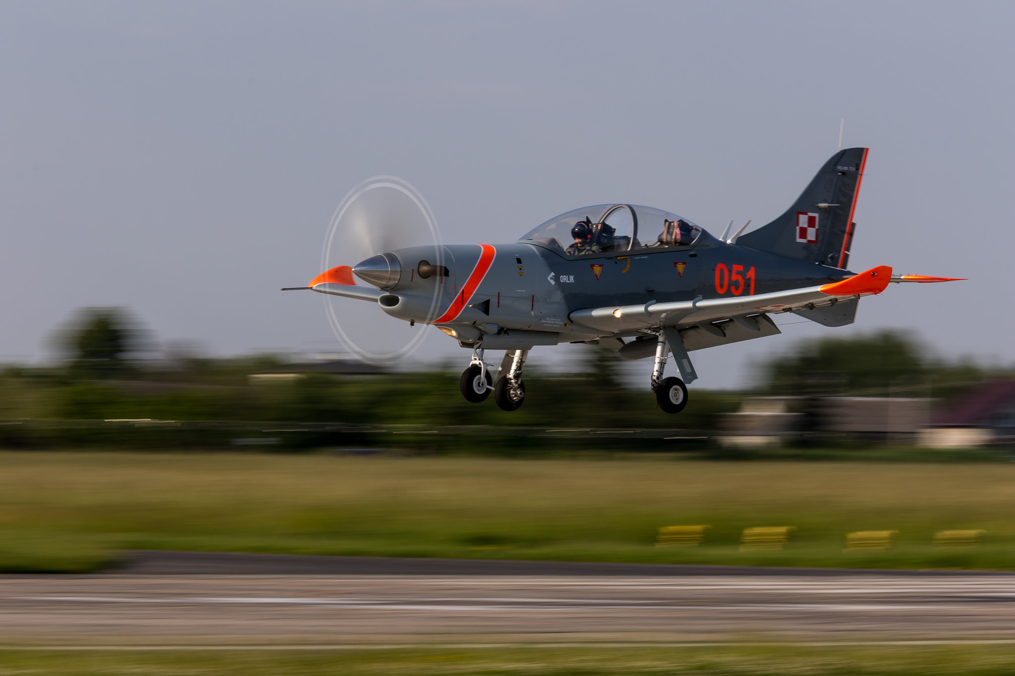 Canon EF 70-200mm F4L IS USM sample photo. Final aproach photography