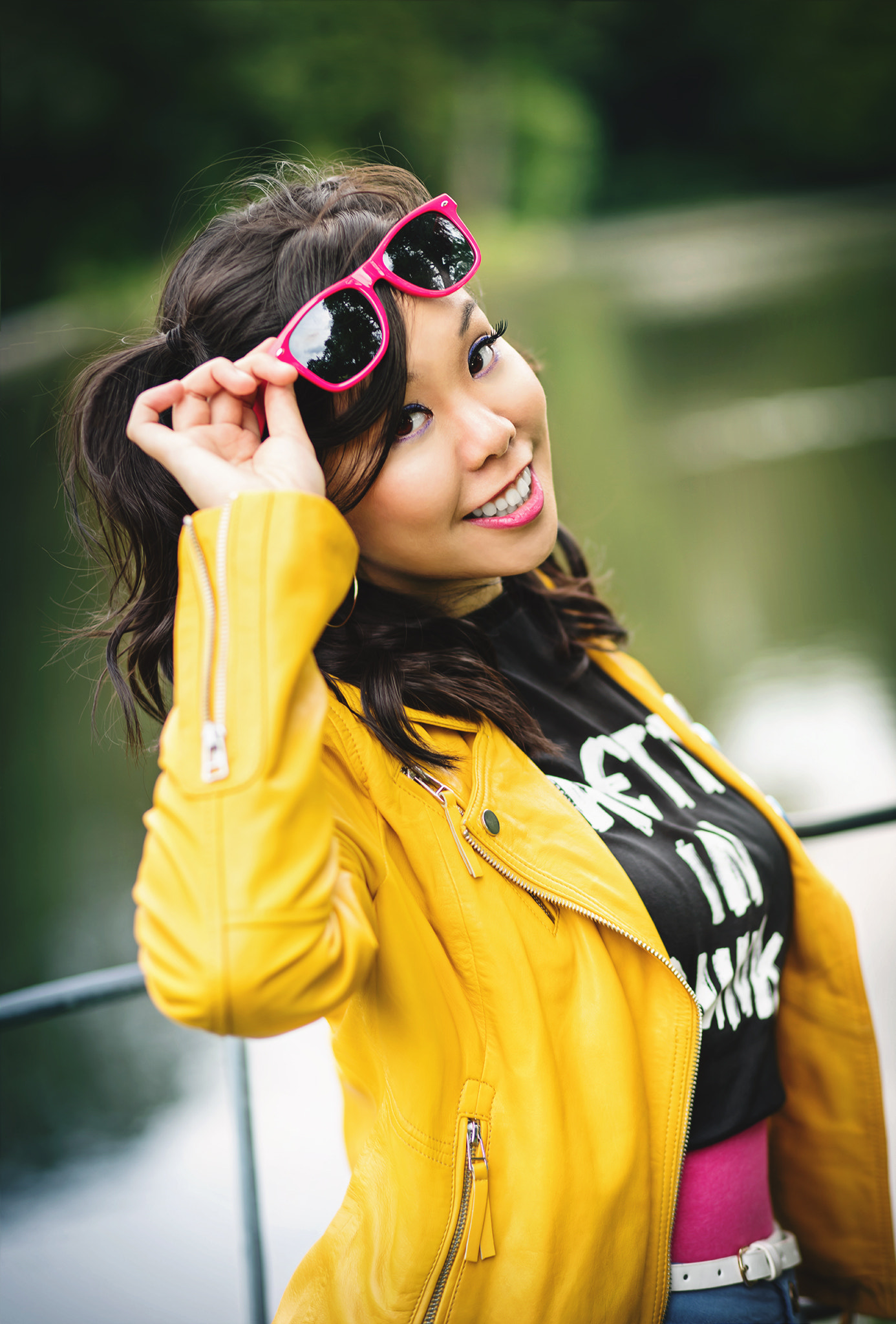 Canon EOS 5DS + Canon EF 85mm F1.8 USM sample photo. Sparkling smile photography