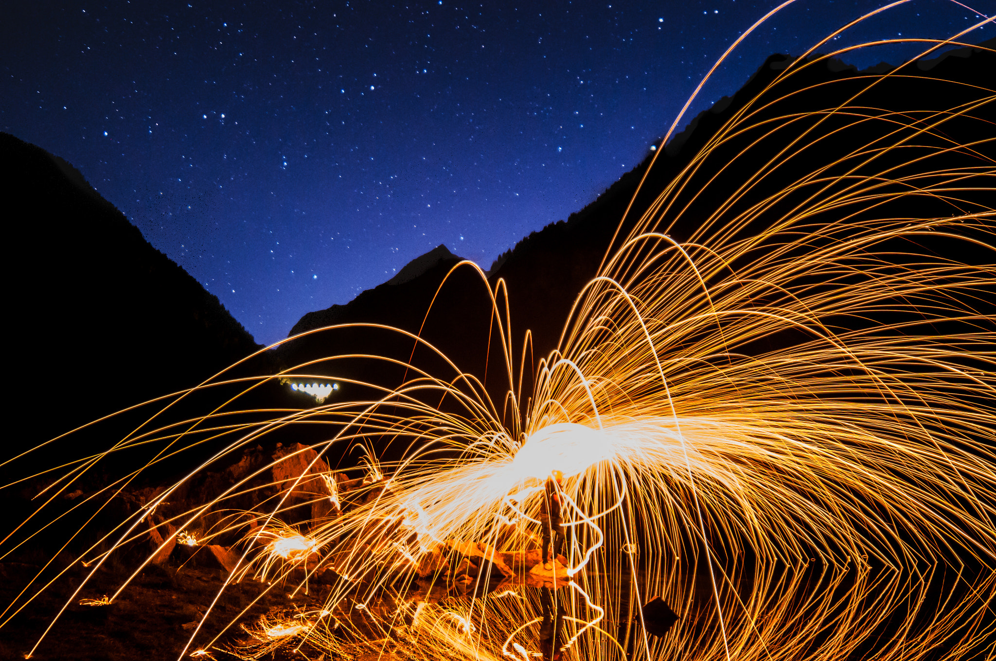 Samyang 14mm F2.8 ED AS IF UMC sample photo. Steel wool photography