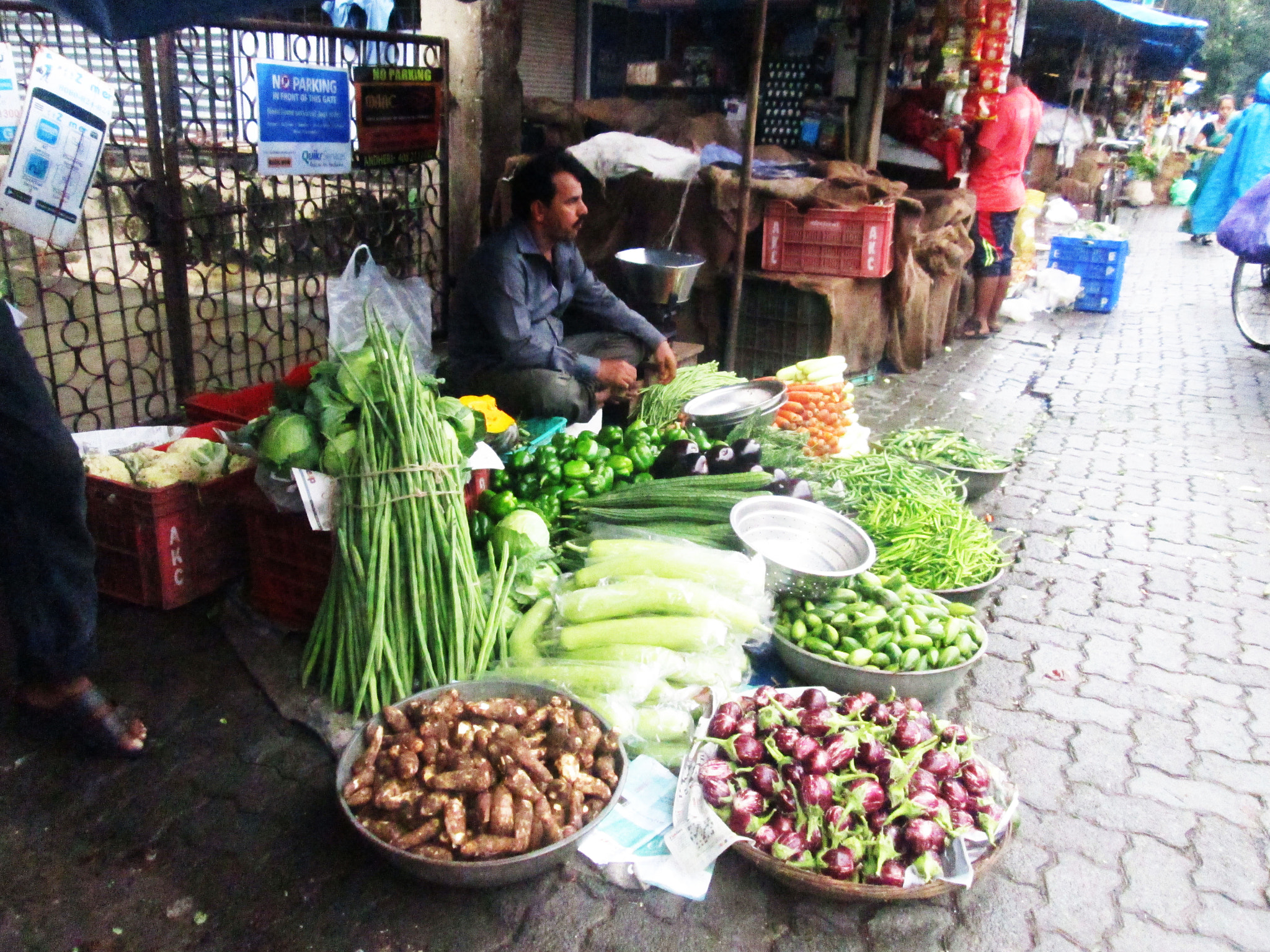 Canon PowerShot A3400 IS sample photo. Morning mumbai photography