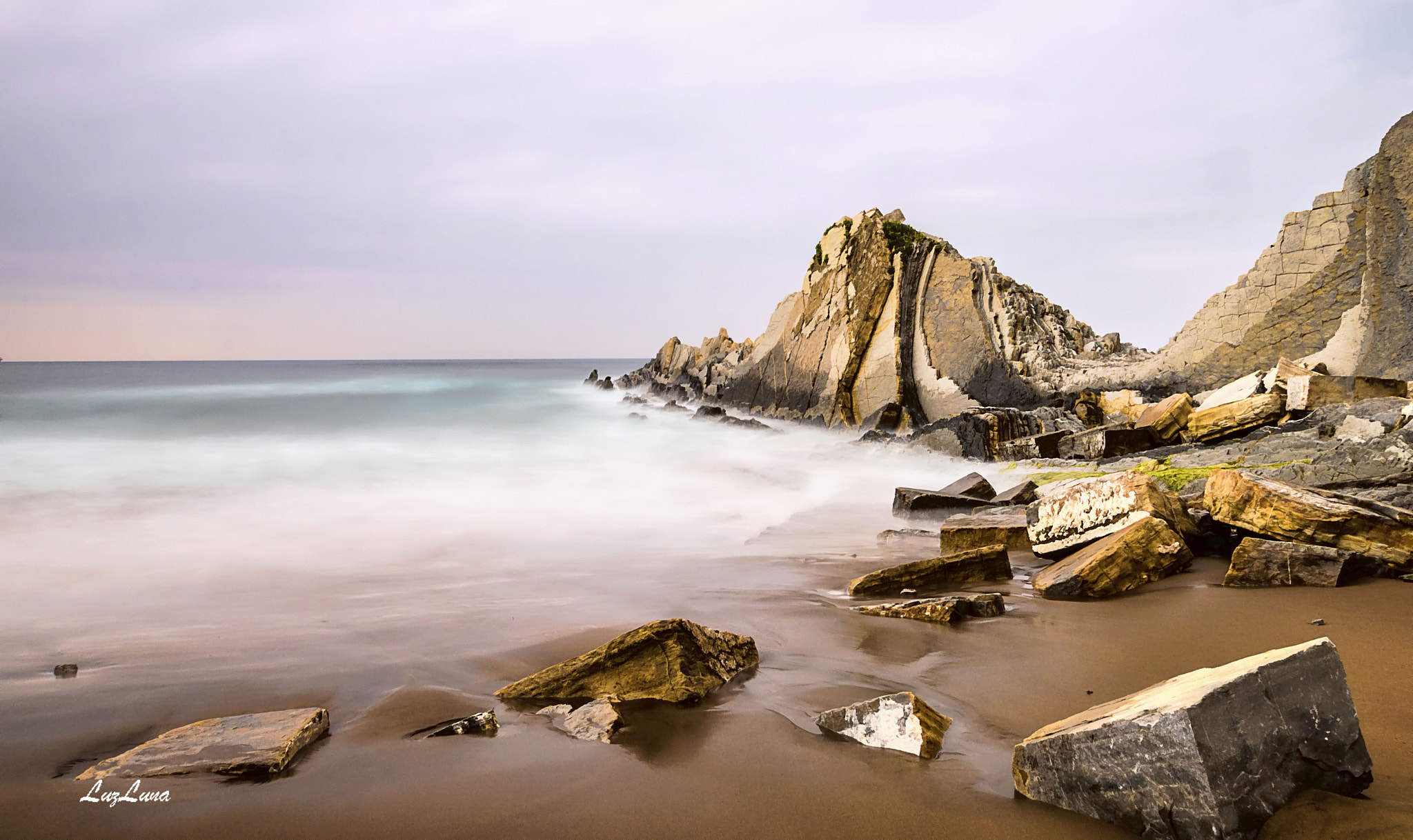 Sigma 10-20mm F3.5 EX DC HSM sample photo. Sopelana beach photography