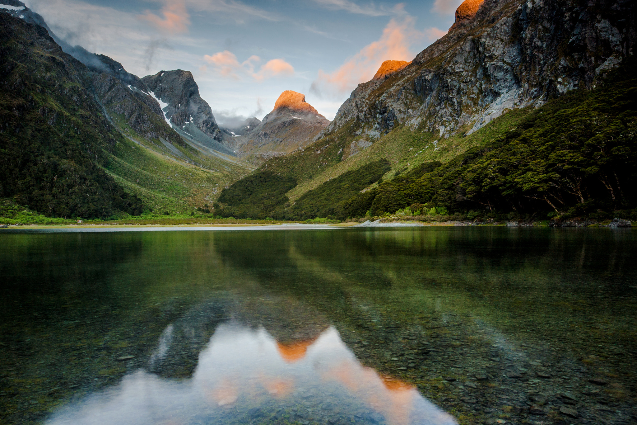 Sony Alpha DSLR-A700 + Minolta AF 28-80mm F3.5-5.6 II sample photo. Lake mackenzie, new zealand photography