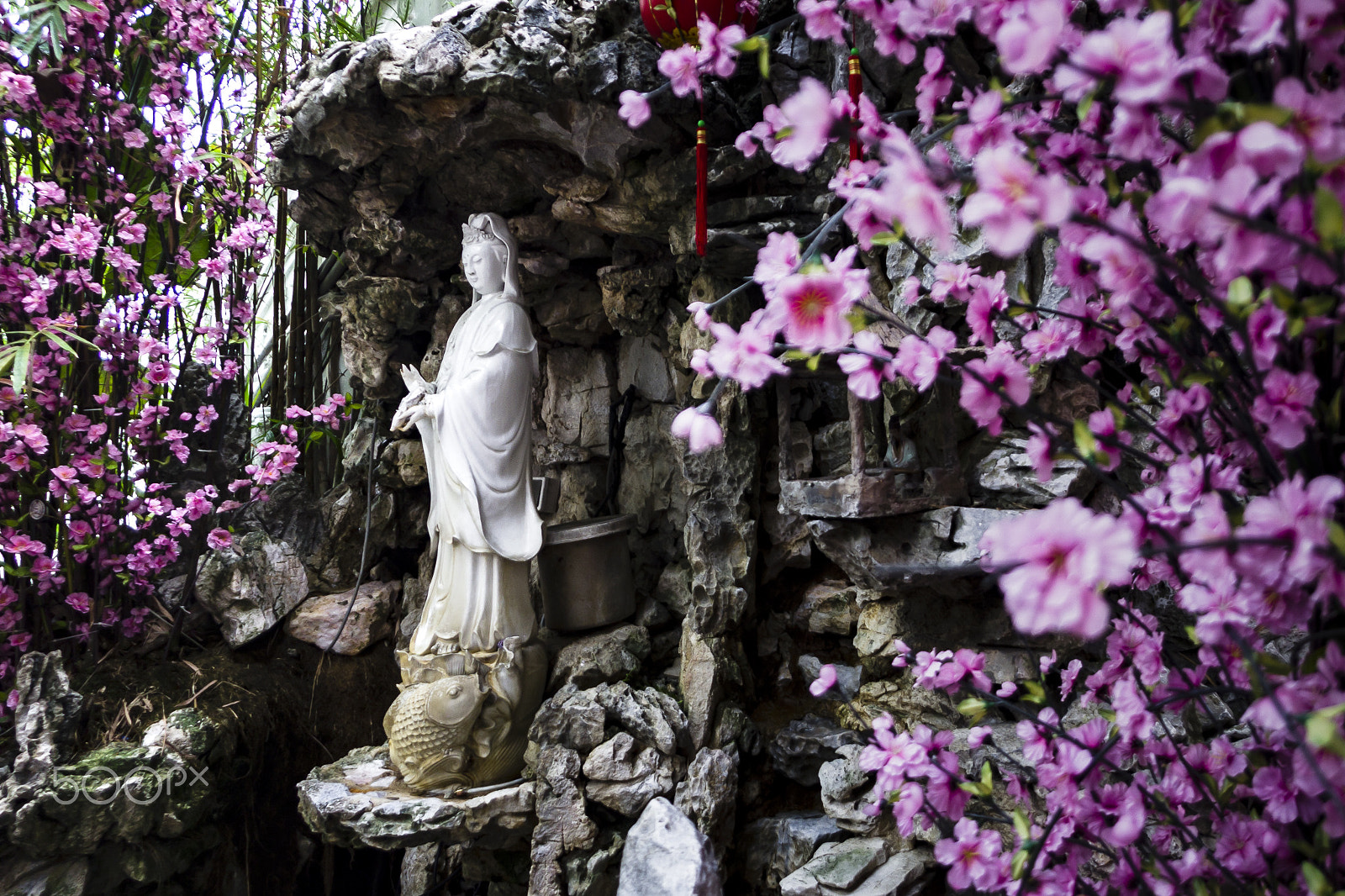 Pentax K-30 + Sigma sample photo. Guanyin #1 photography