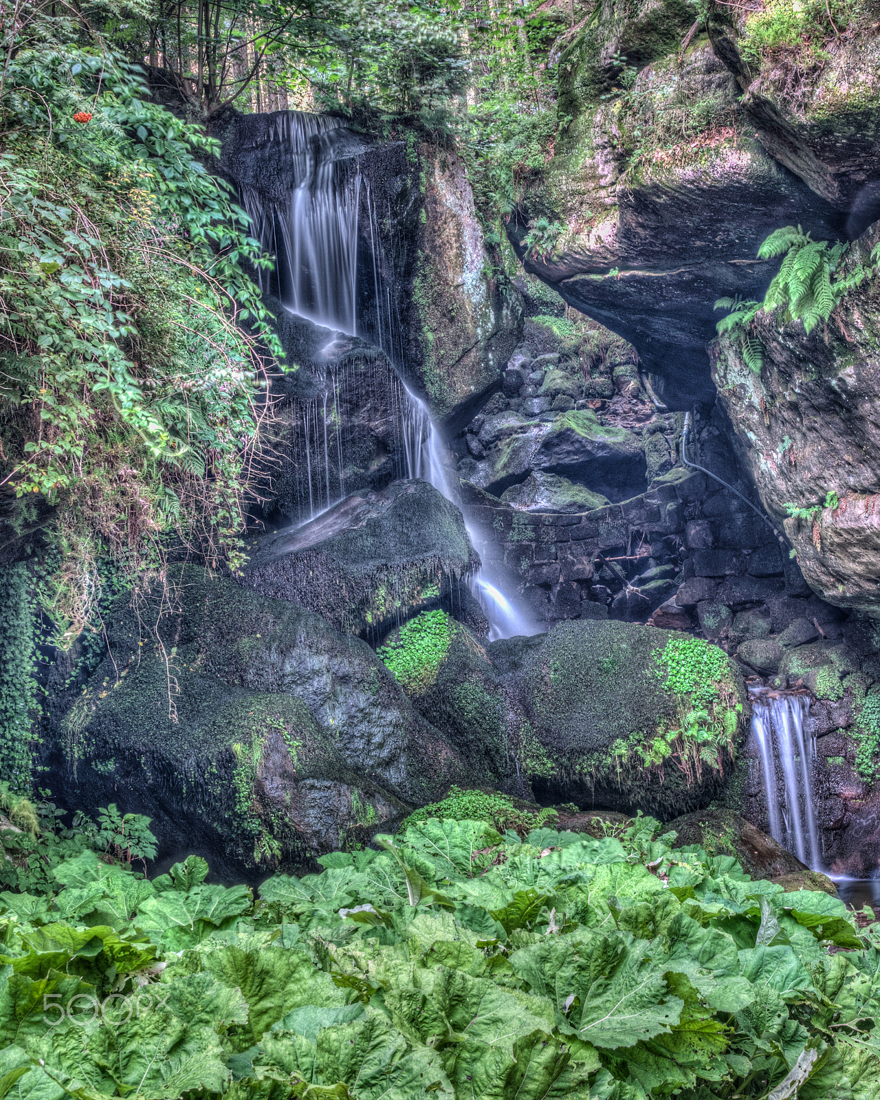 Sigma 17-70mm F2.8-4 DC Macro OS HSM sample photo. Lichtenhainer wasserfall photography