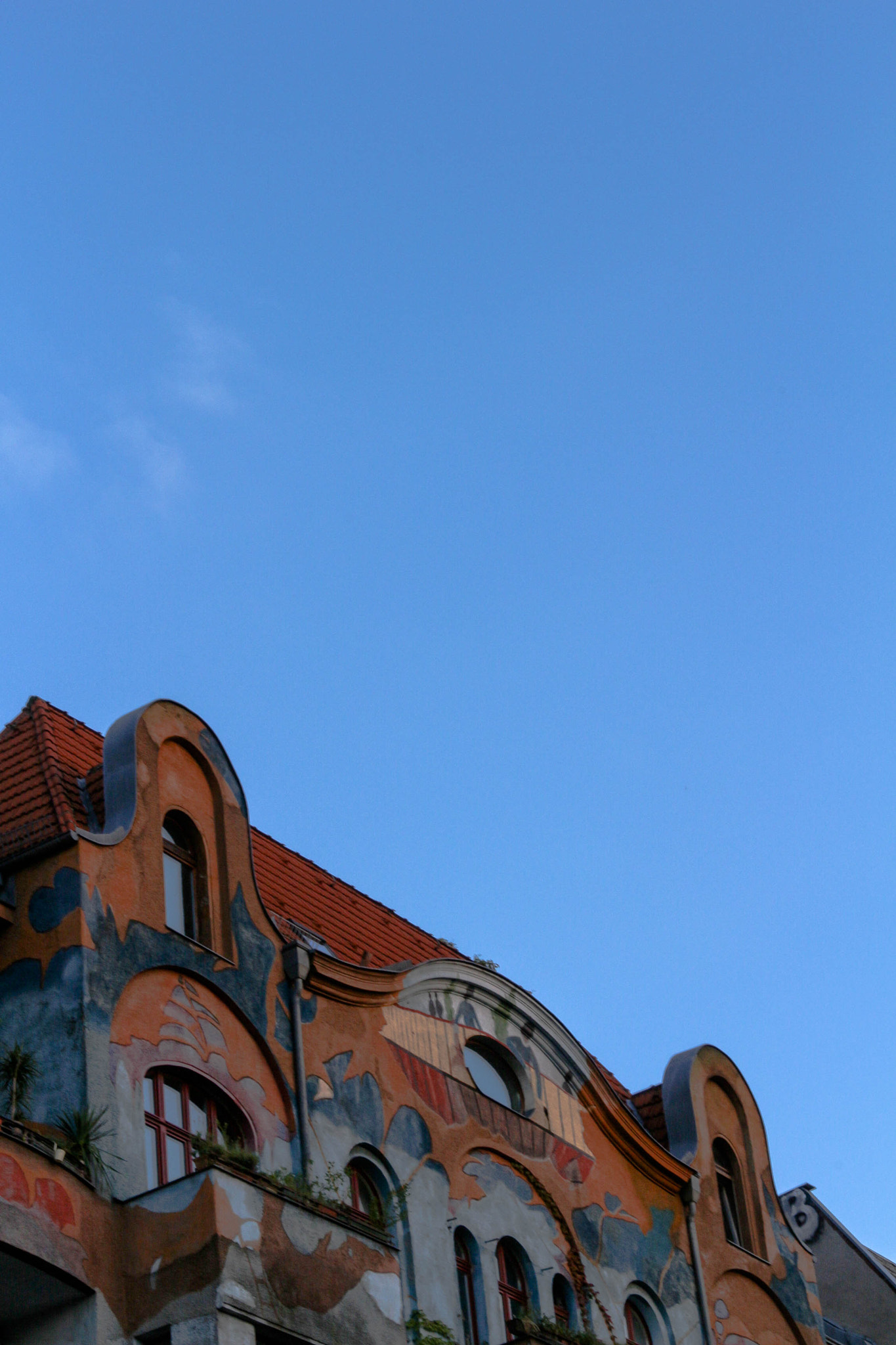 Sigma 18-200mm f/3.5-6.3 DC OS sample photo. Berlin building #4 photography