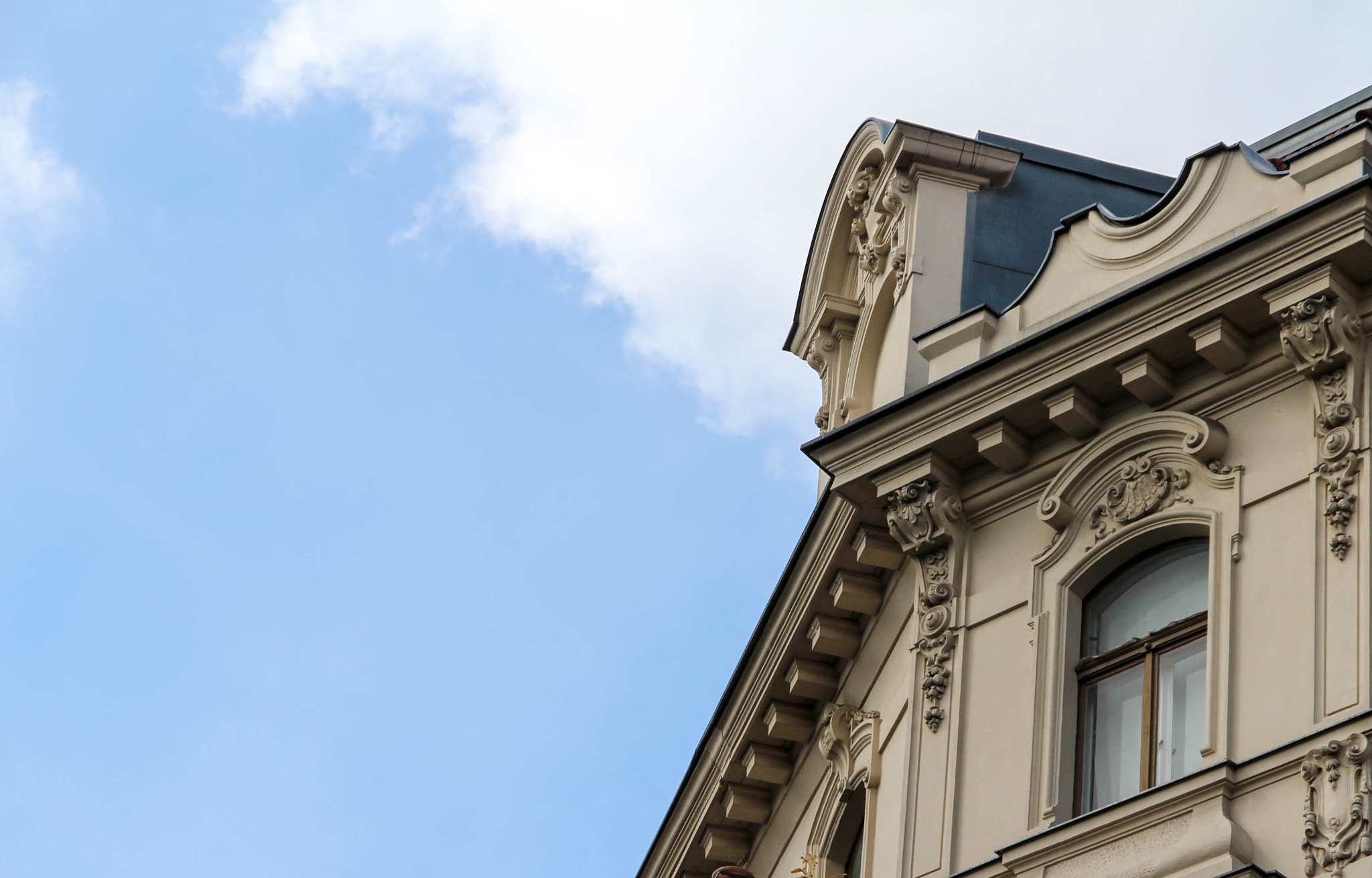 Sigma 18-200mm f/3.5-6.3 DC OS sample photo. Berlin building #7 photography