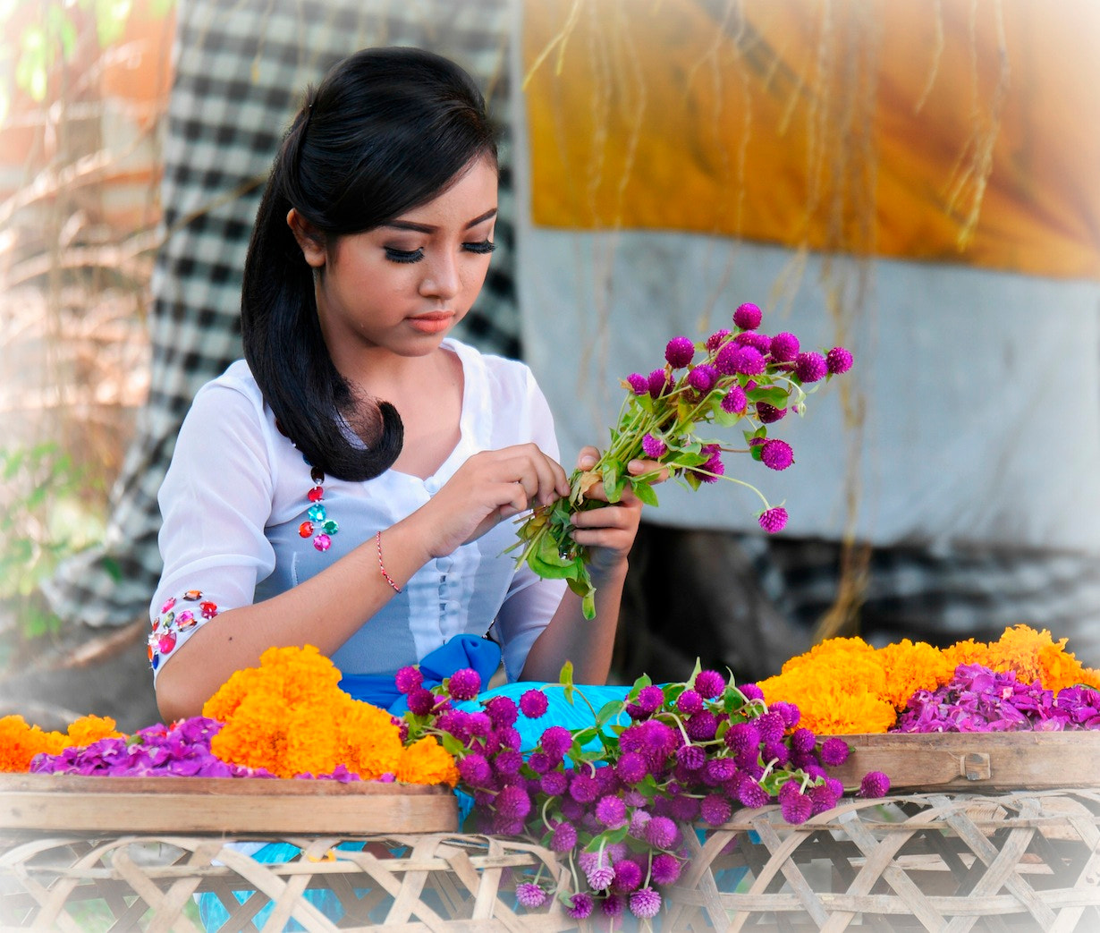 Panasonic Lumix DMC-GH3 sample photo. Flower girl photography