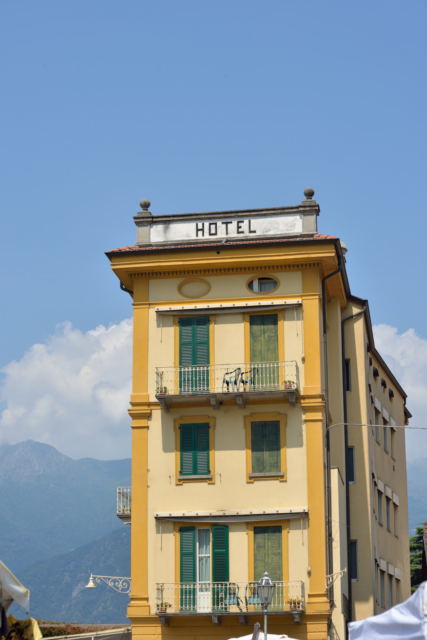 Nikon D610 + AF Nikkor 70-210mm f/4-5.6 sample photo. Hotel at como photography