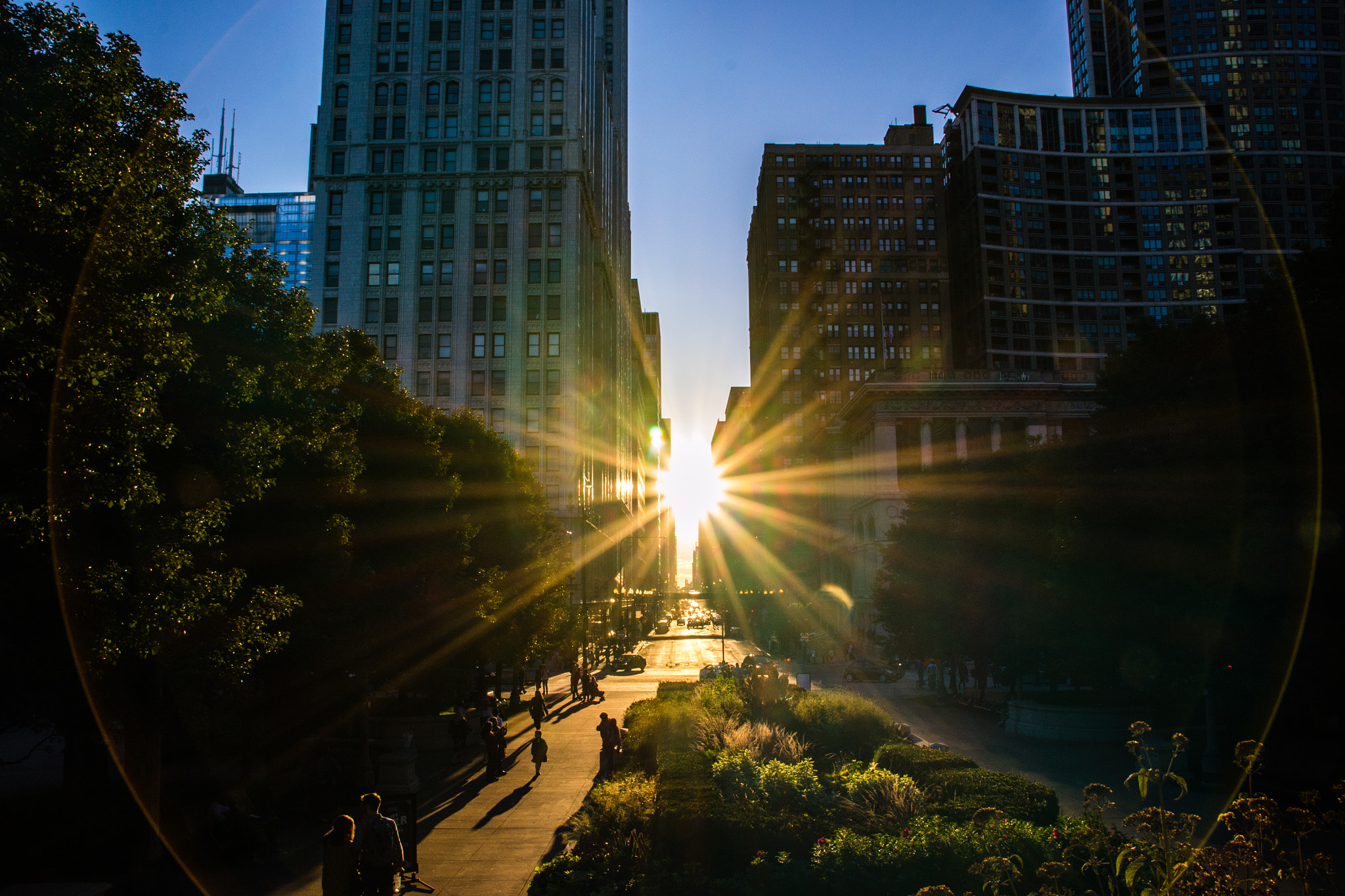 Nikon D3100 + Sigma 18-200mm F3.5-6.3 DC sample photo. Chicago scape photography