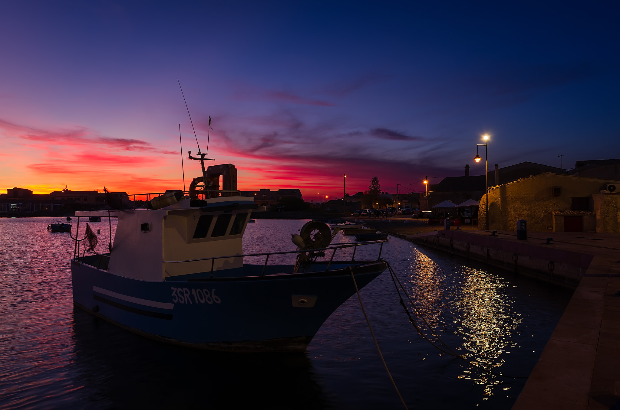 Sigma 17-70mm F2.8-4 DC Macro HSM | C sample photo. The harbour at dusk photography