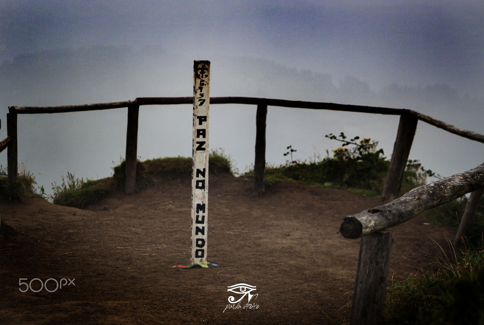 Canon EF 28-105mm f/3.5-4.5 USM sample photo. Peace in the world photography