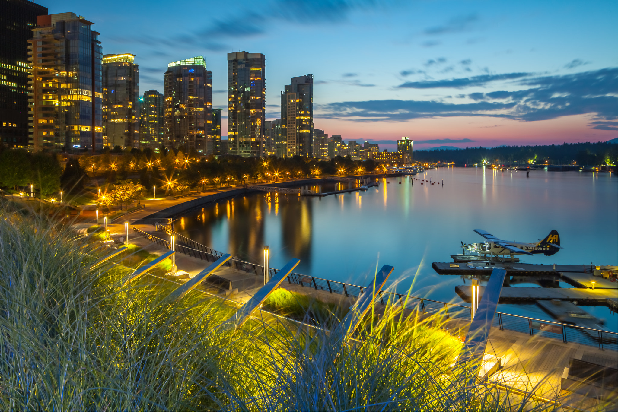 Canon EOS 5D Mark II + Canon TS-E 24.0mm f/3.5 L II sample photo. Coal harbour sunset photography