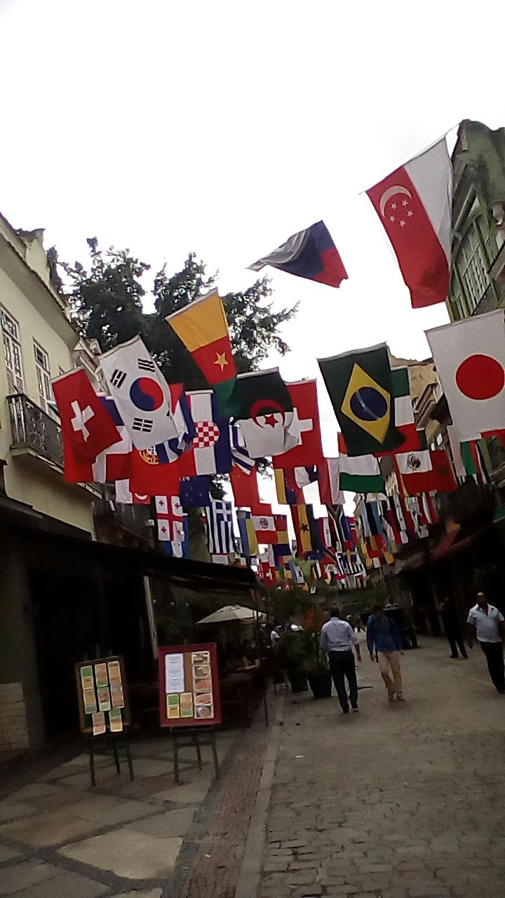 LG L Bello sample photo