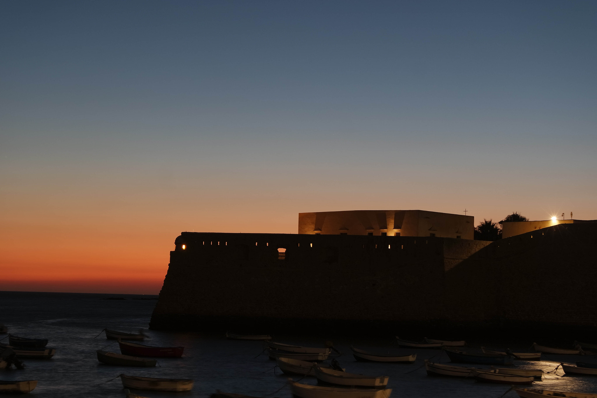 Samsung NX3000 + NX 20-50mm F3.5-5.6 sample photo. La caleta sunsets photography