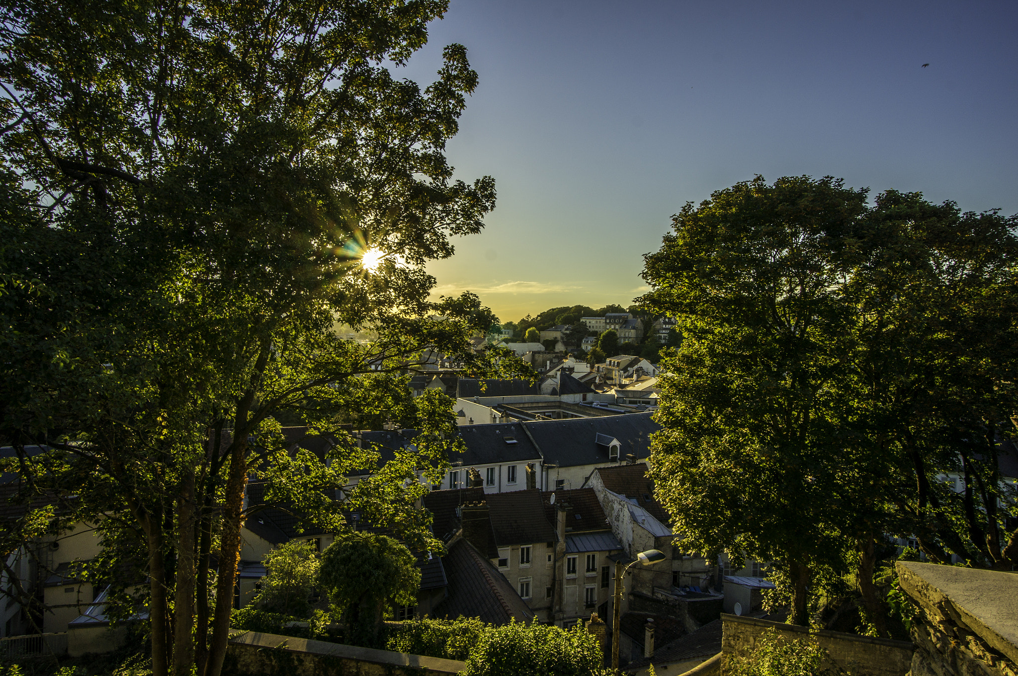 Sony Alpha NEX-5R + Sony E 10-18mm F4 OSS sample photo. Couché de soleil pontoise photography