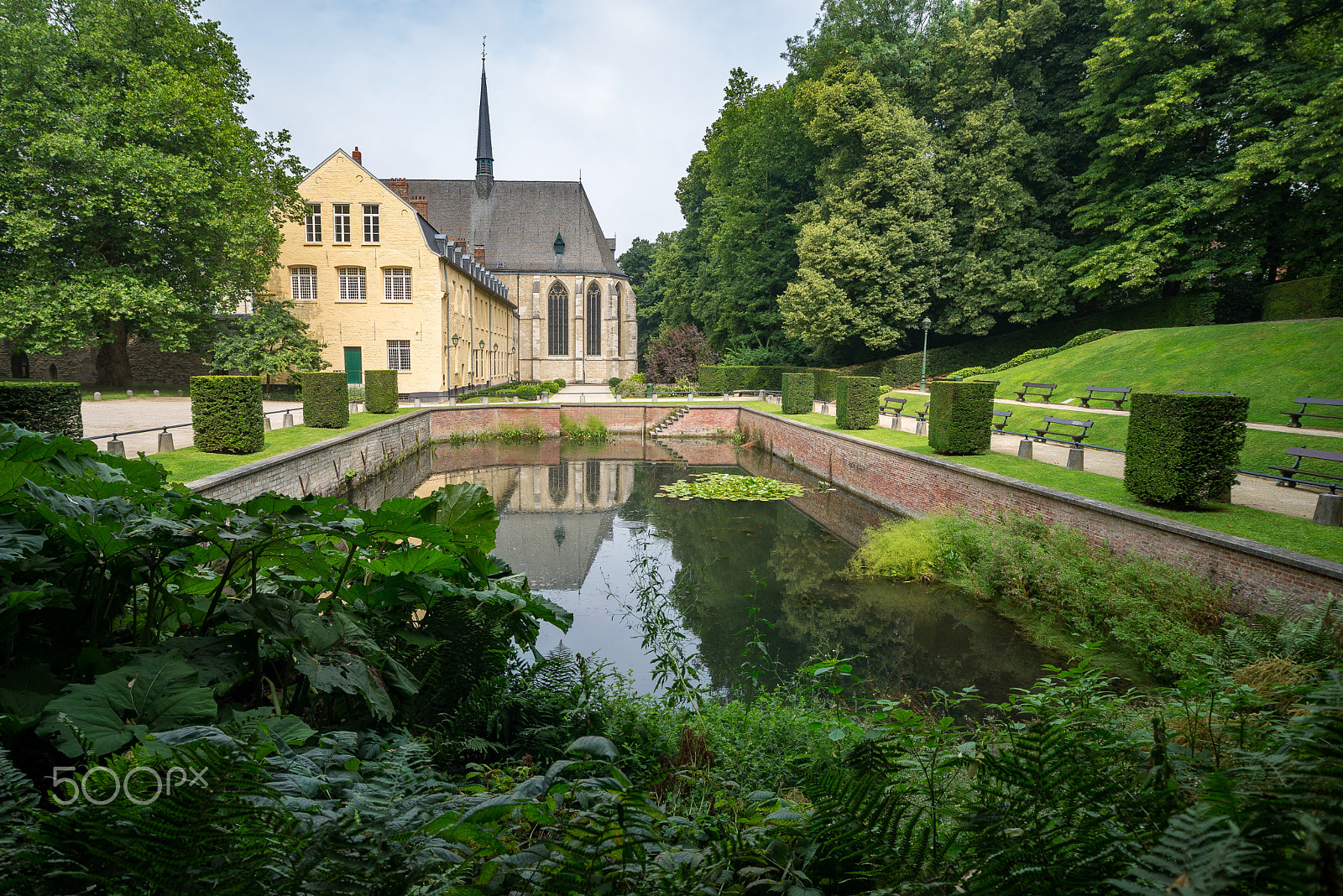 Sigma 17-35mm F2.8-4 EX Aspherical sample photo. Abbaye de la cambre, brussels photography