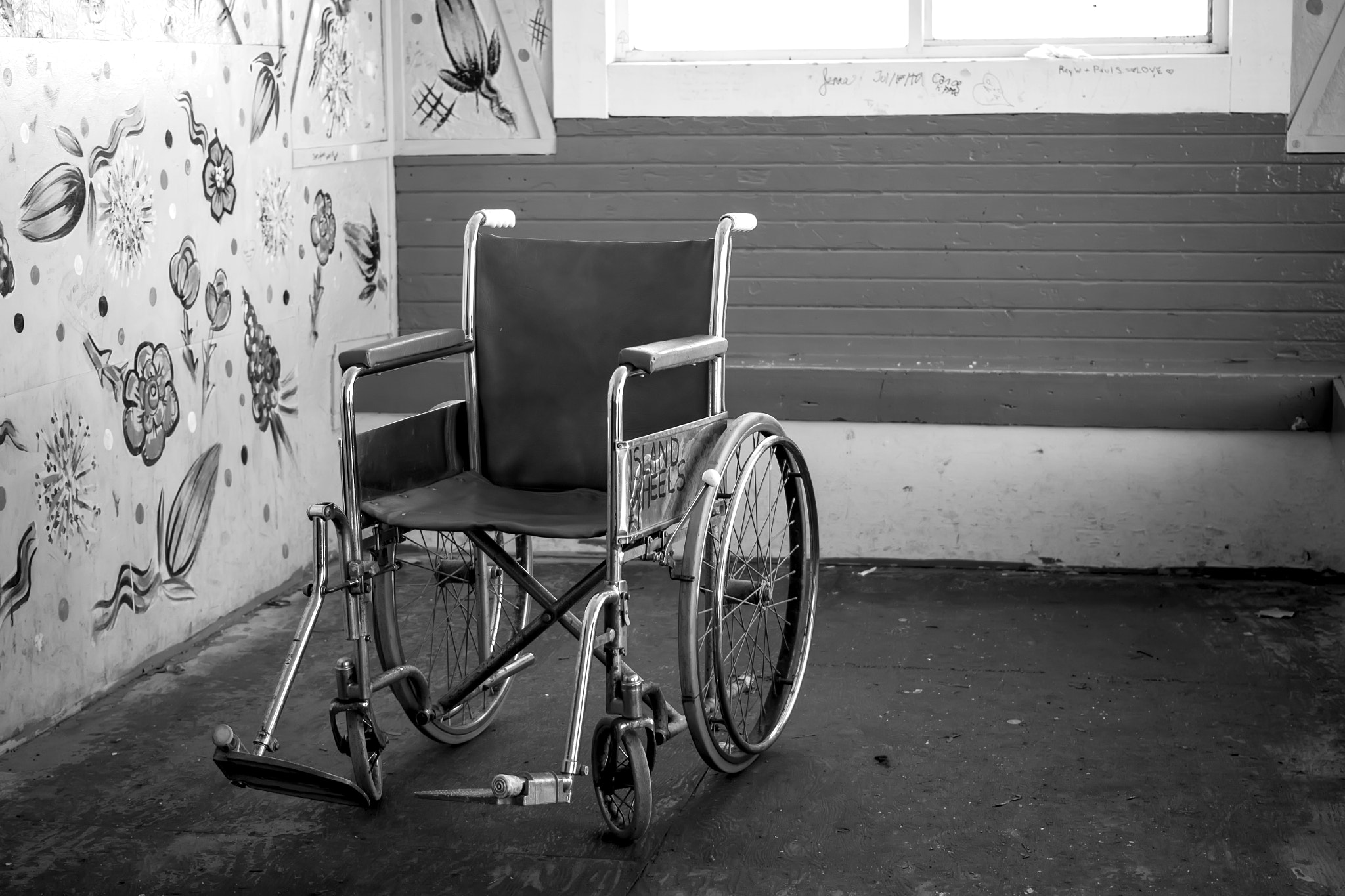 Canon EOS 50D + Canon EF 40mm F2.8 STM sample photo. Wheelchair photography