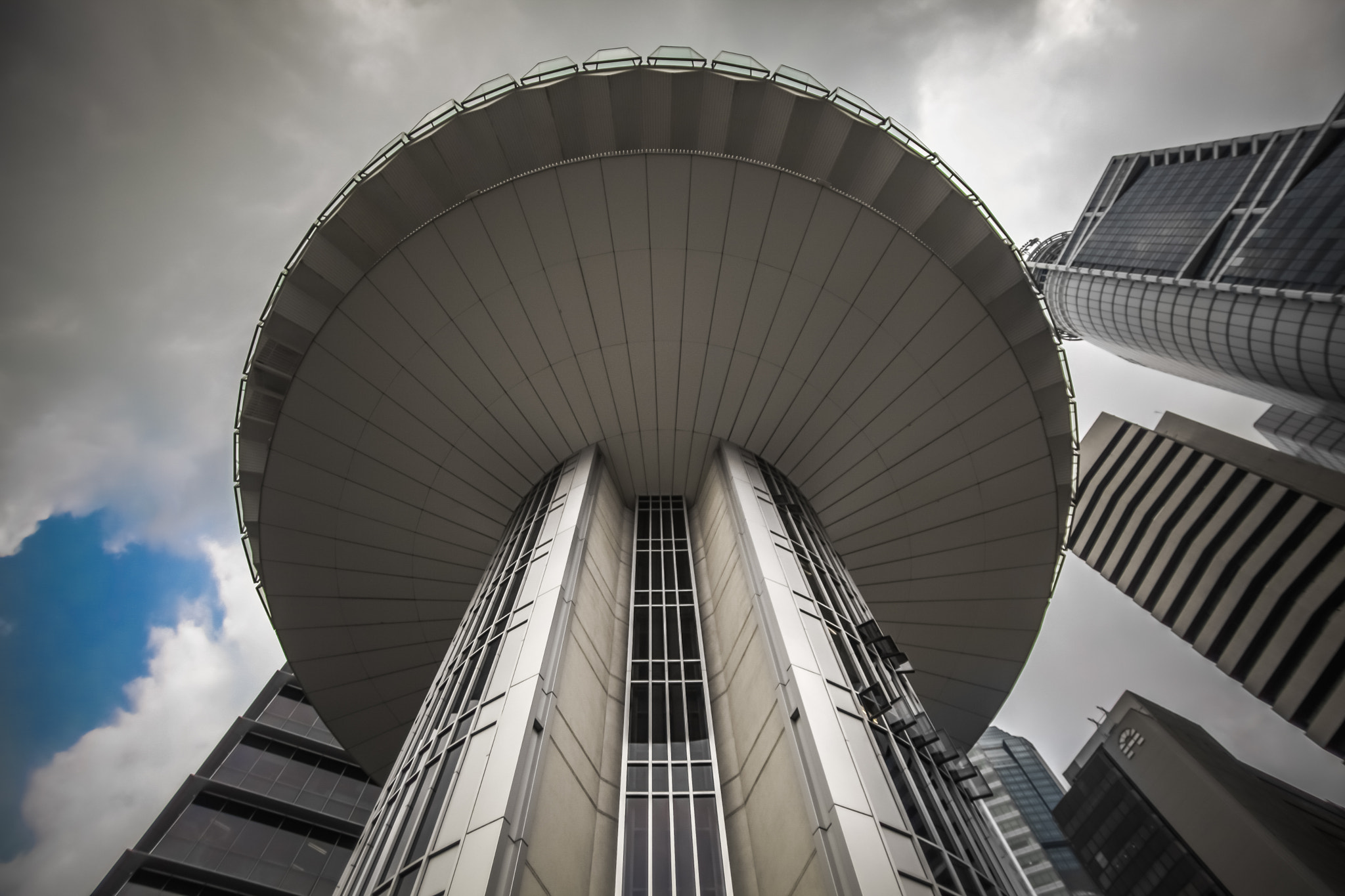 Sigma 20mm EX f/1.8 sample photo. Hidden spaceships amongst us photography