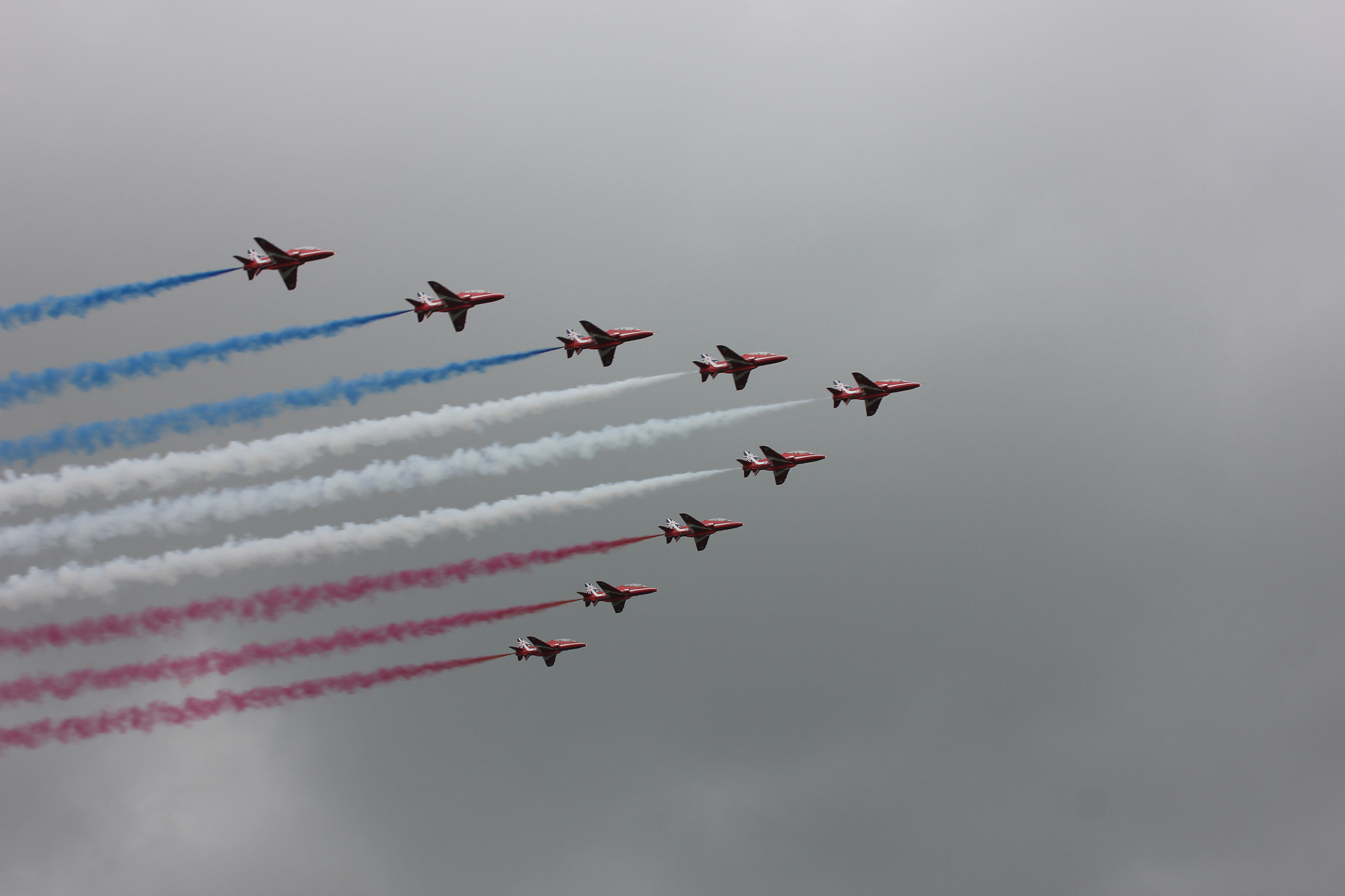 Canon EF 28-200mm F3.5-5.6 USM sample photo. Red arrows photography