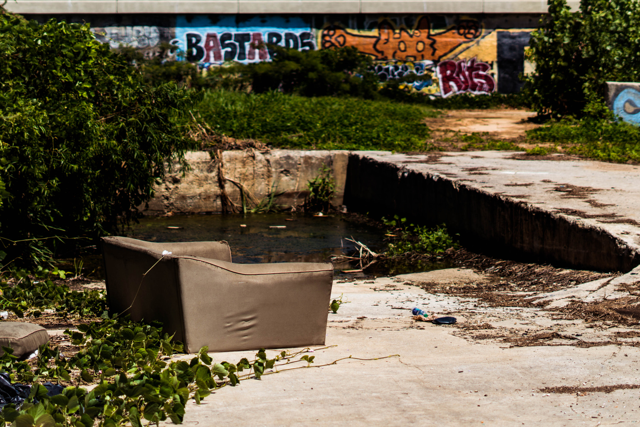 Sony a6300 + Sony FE 50mm F1.8 sample photo. Urban waterfront photography