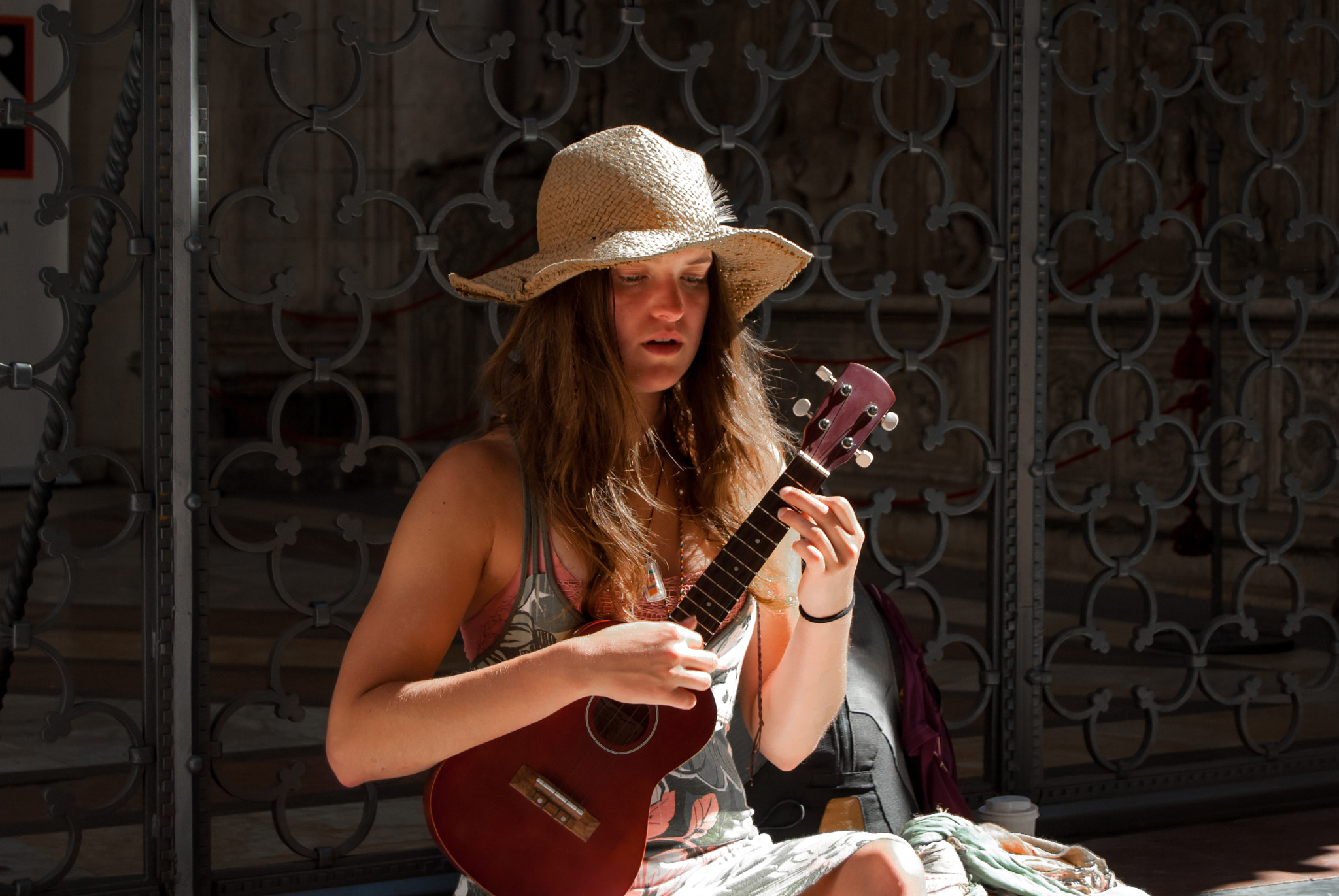 Nikon D200 sample photo. Street performer on ukulele photography