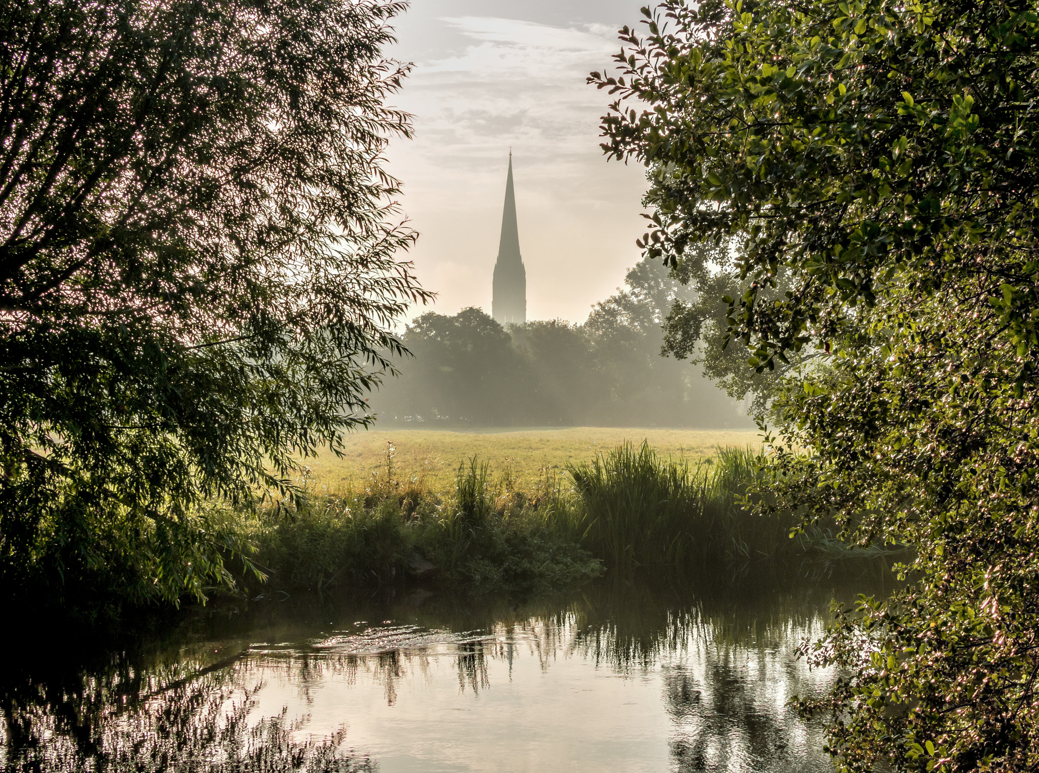 Canon EF 35-350mm F3.5-5.6L USM sample photo. Misty morning - salisbury cathedral photography