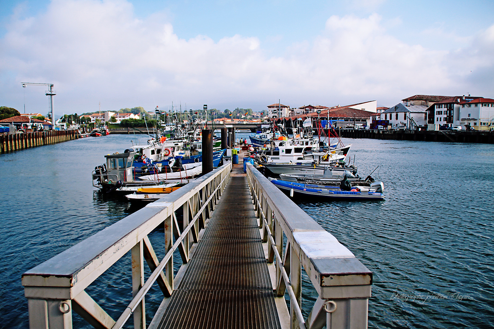 Canon EOS 50D sample photo. Acces port photography