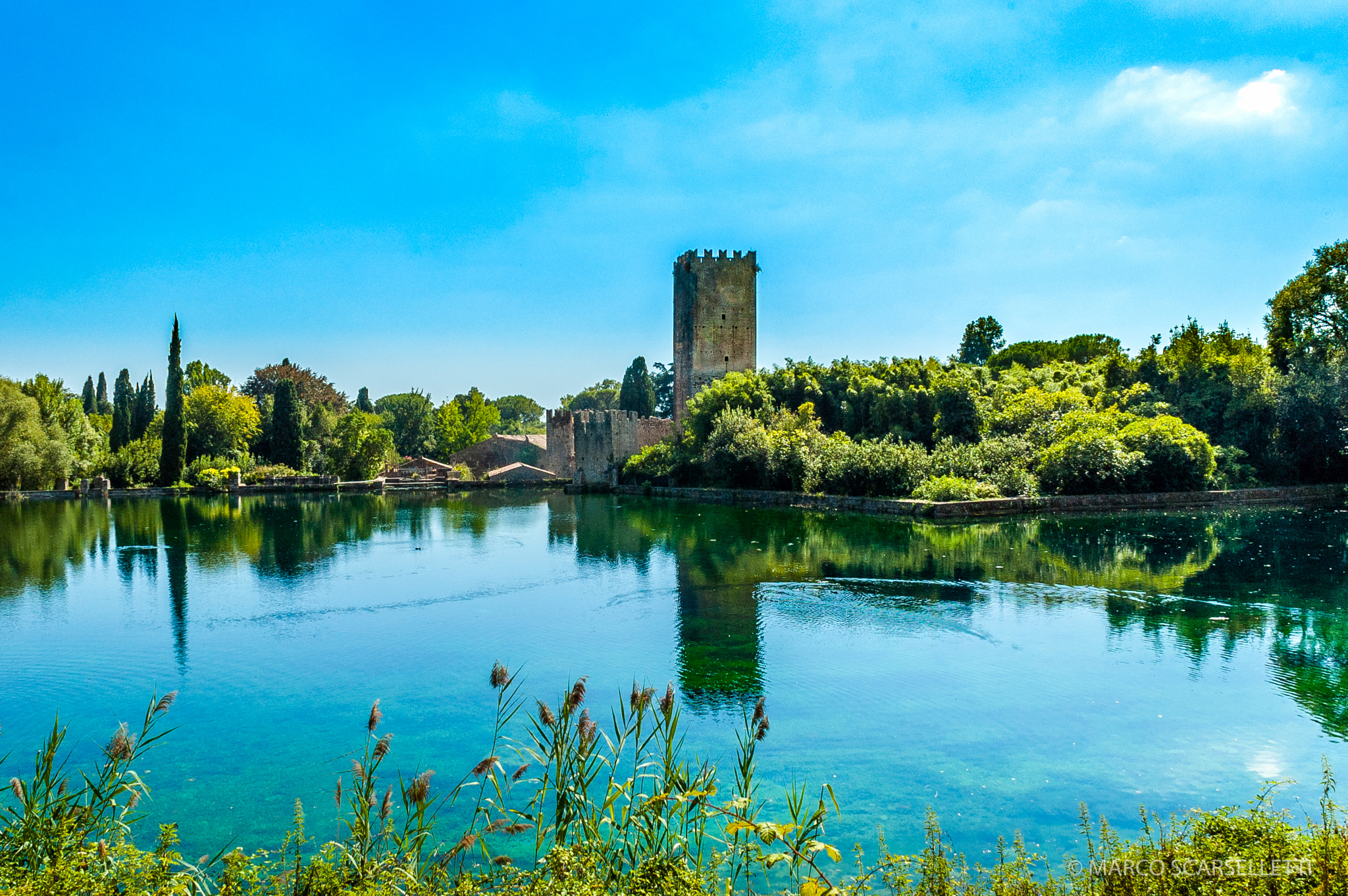 Nikon D50 sample photo. Garden of ninfa photography