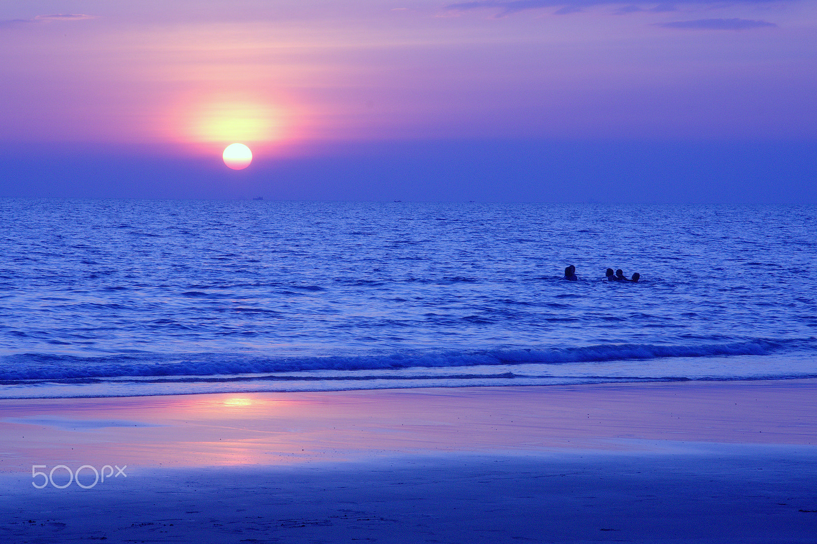 Canon EF-S 17-85mm F4-5.6 IS USM sample photo. Sunset rayong photography