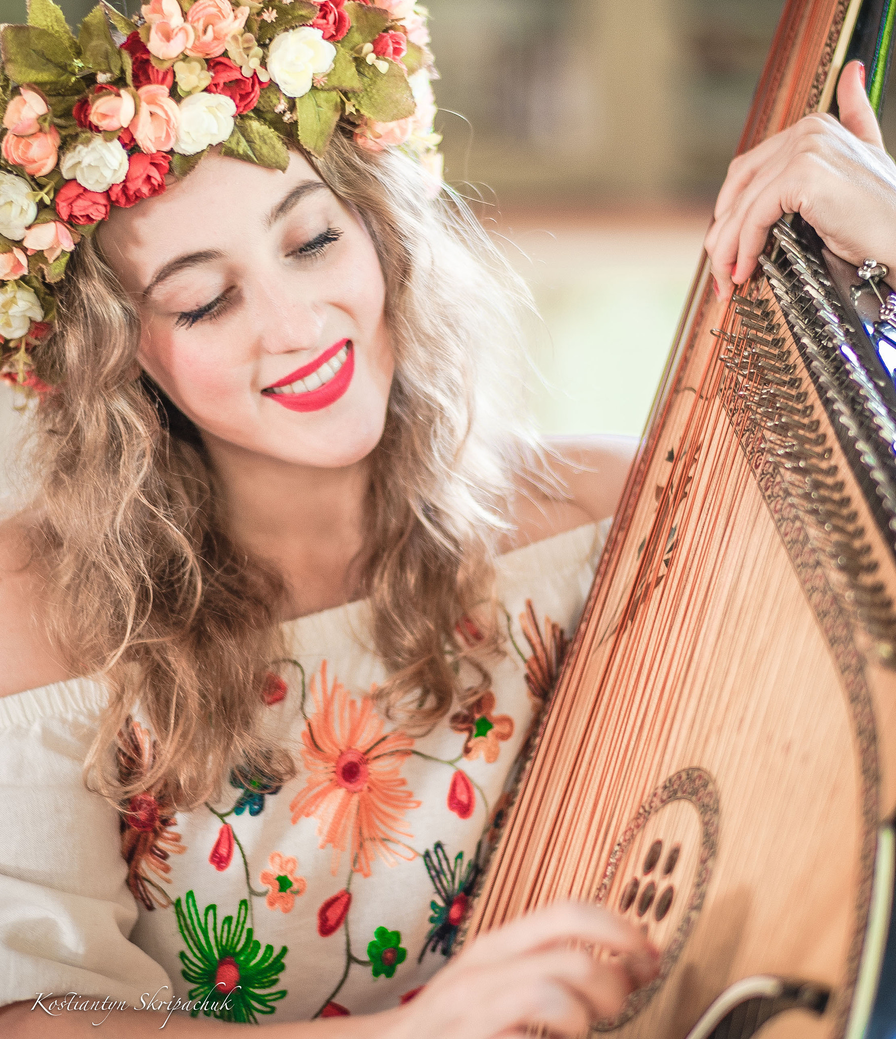 ZEISS Planar T* 85mm F1.4 sample photo. "Бандуристка" photography