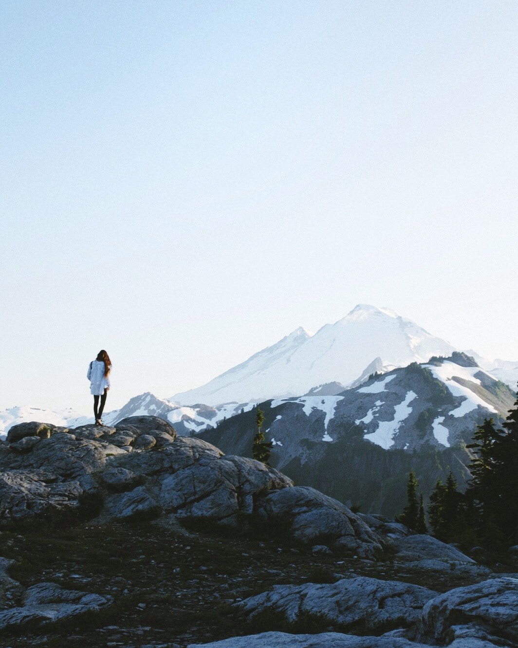 Nikon D4 + Sigma 35mm F1.4 DG HSM Art sample photo. Artist point. mt baker. washington. photography