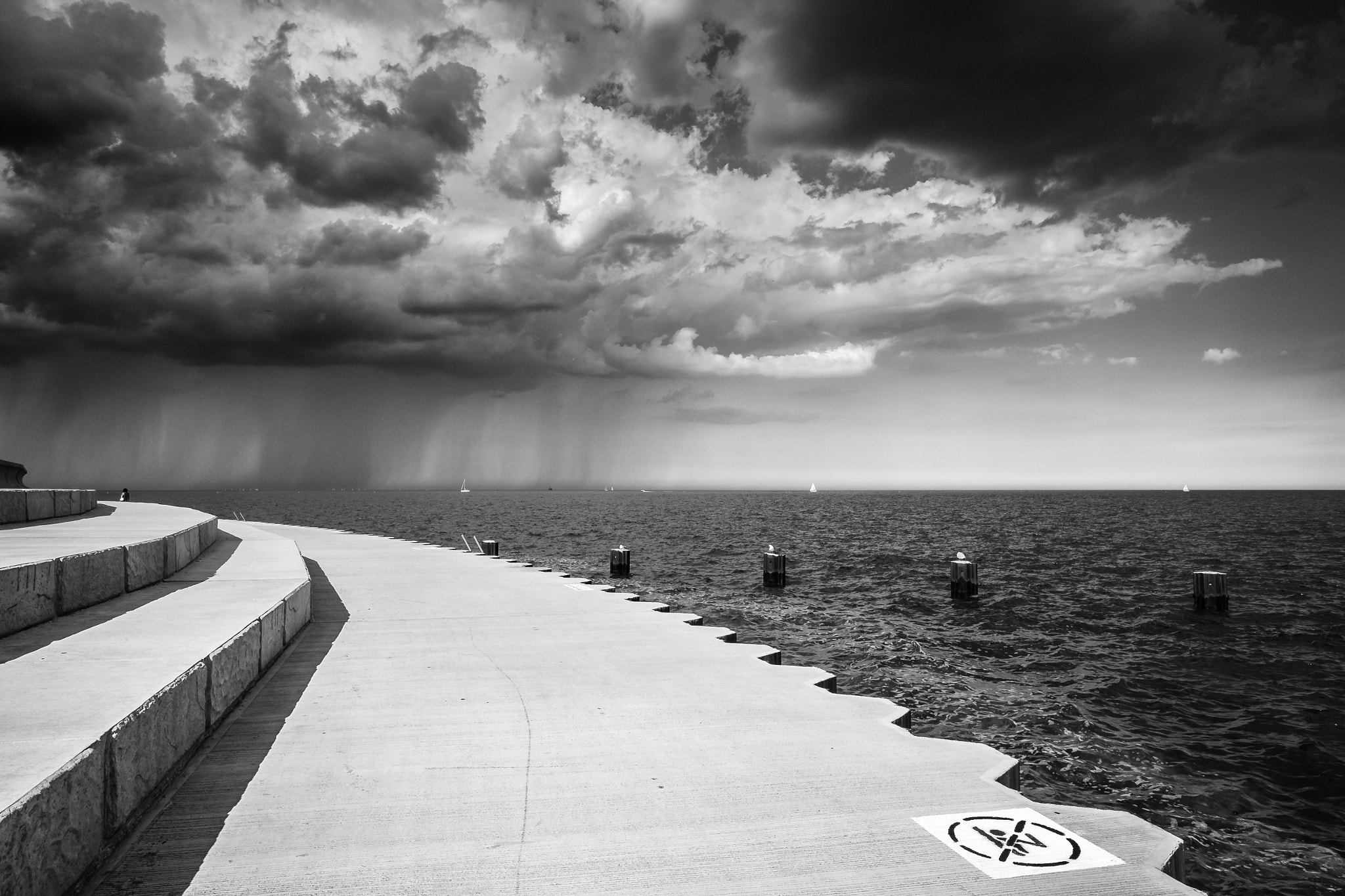 Fujifilm X-E1 + Fujifilm XF 14mm F2.8 R sample photo. Rain on the lake photography