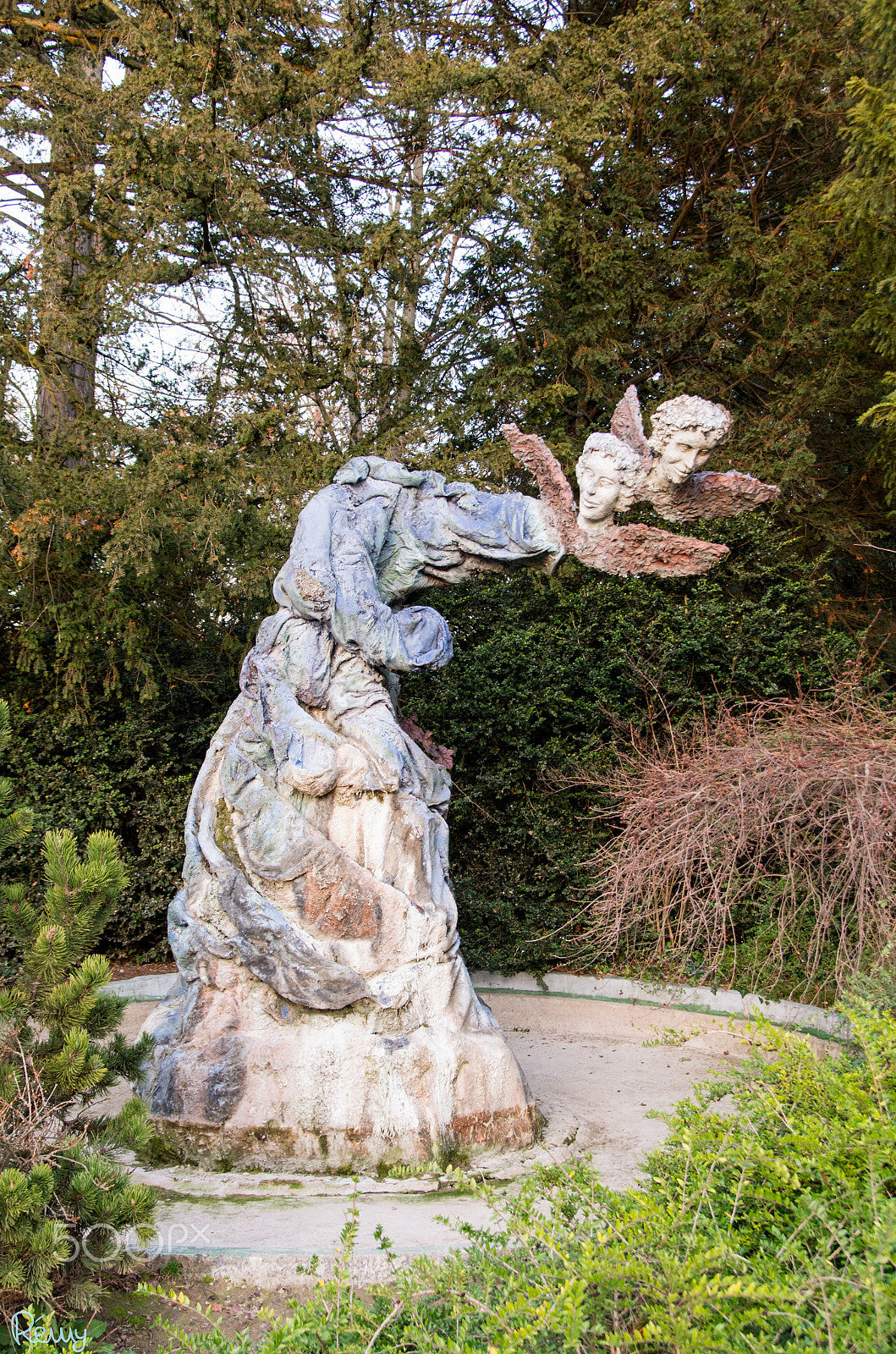 Pentax K-30 + Sigma sample photo. Statue photography