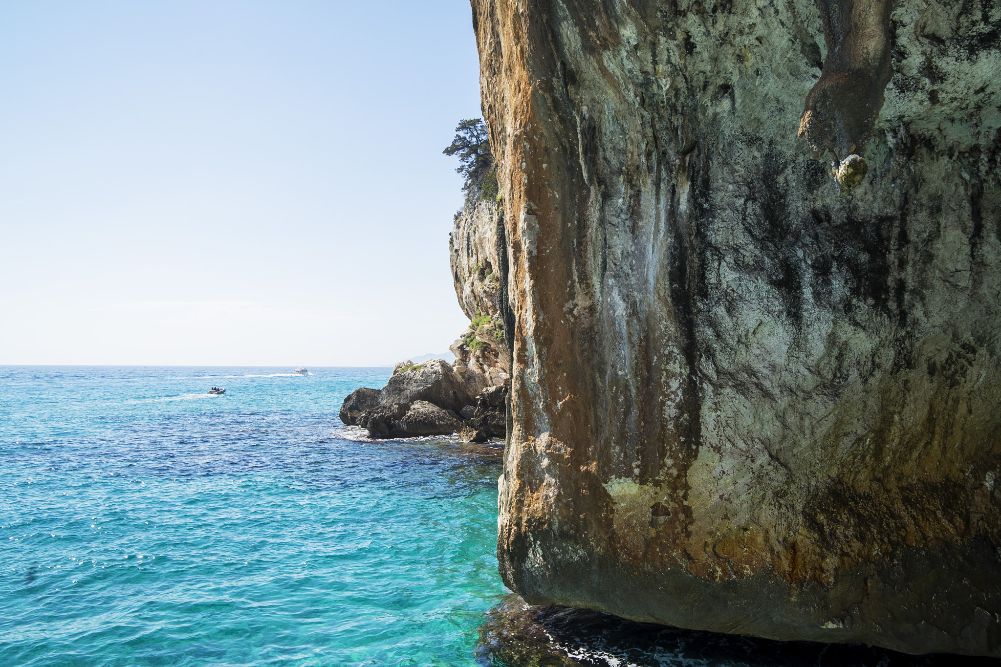 Sony a7 II + Sony Vario-Tessar T* E 16-70mm F4 ZA OSS sample photo. Grotte del bue marino, cala gonone photography