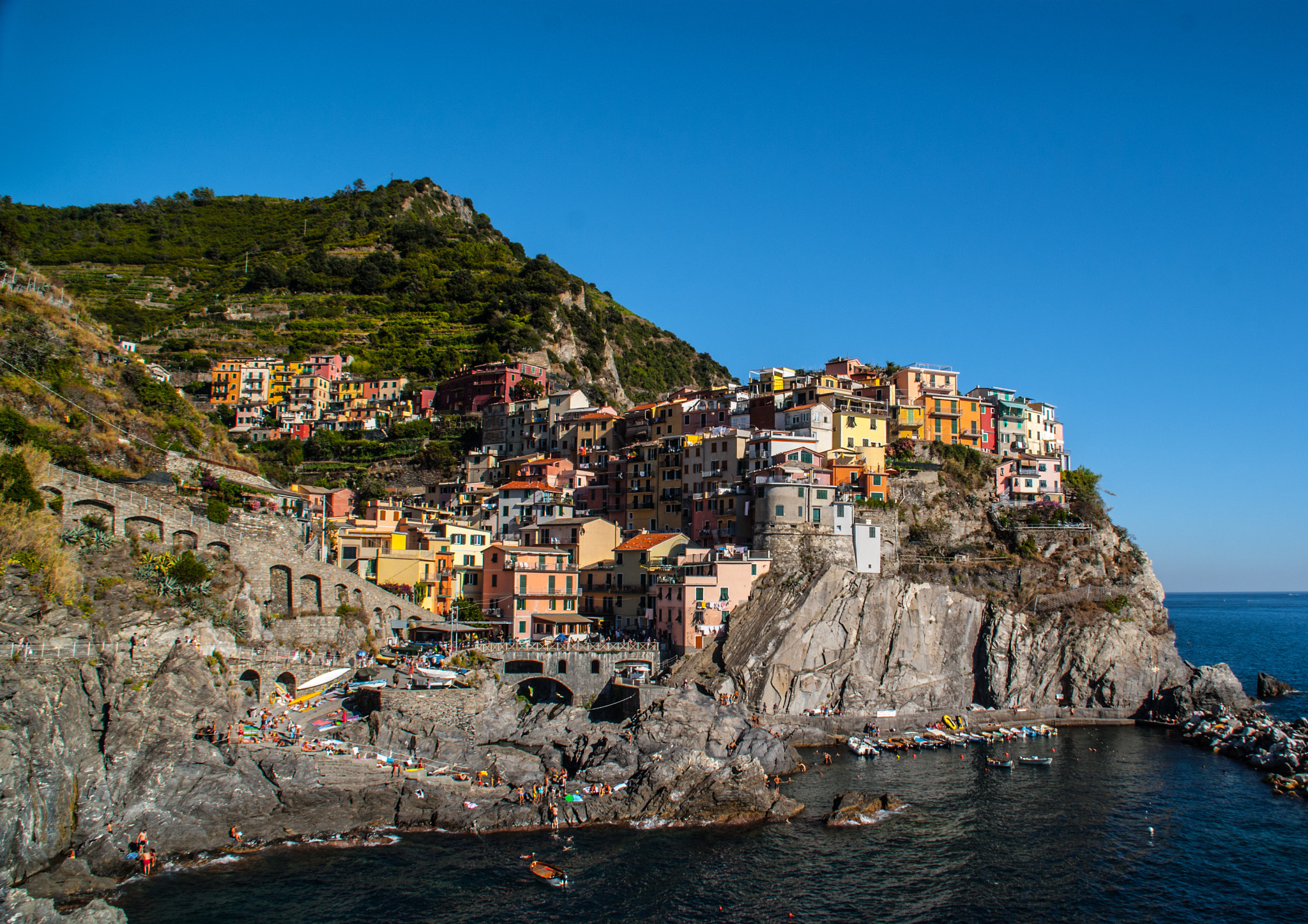 Sony Alpha DSLR-A200 sample photo. Manarola photography