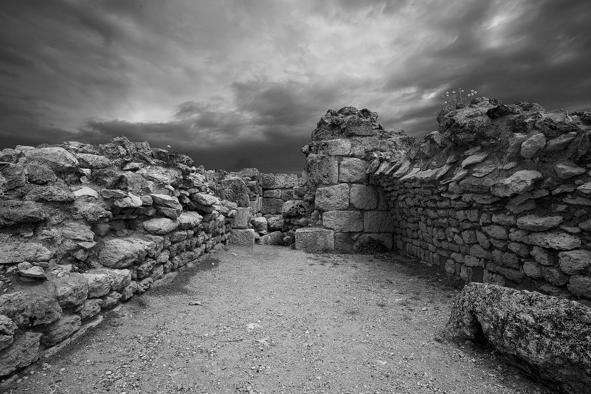 Canon EOS-1Ds Mark III sample photo. Roman watchtower photography
