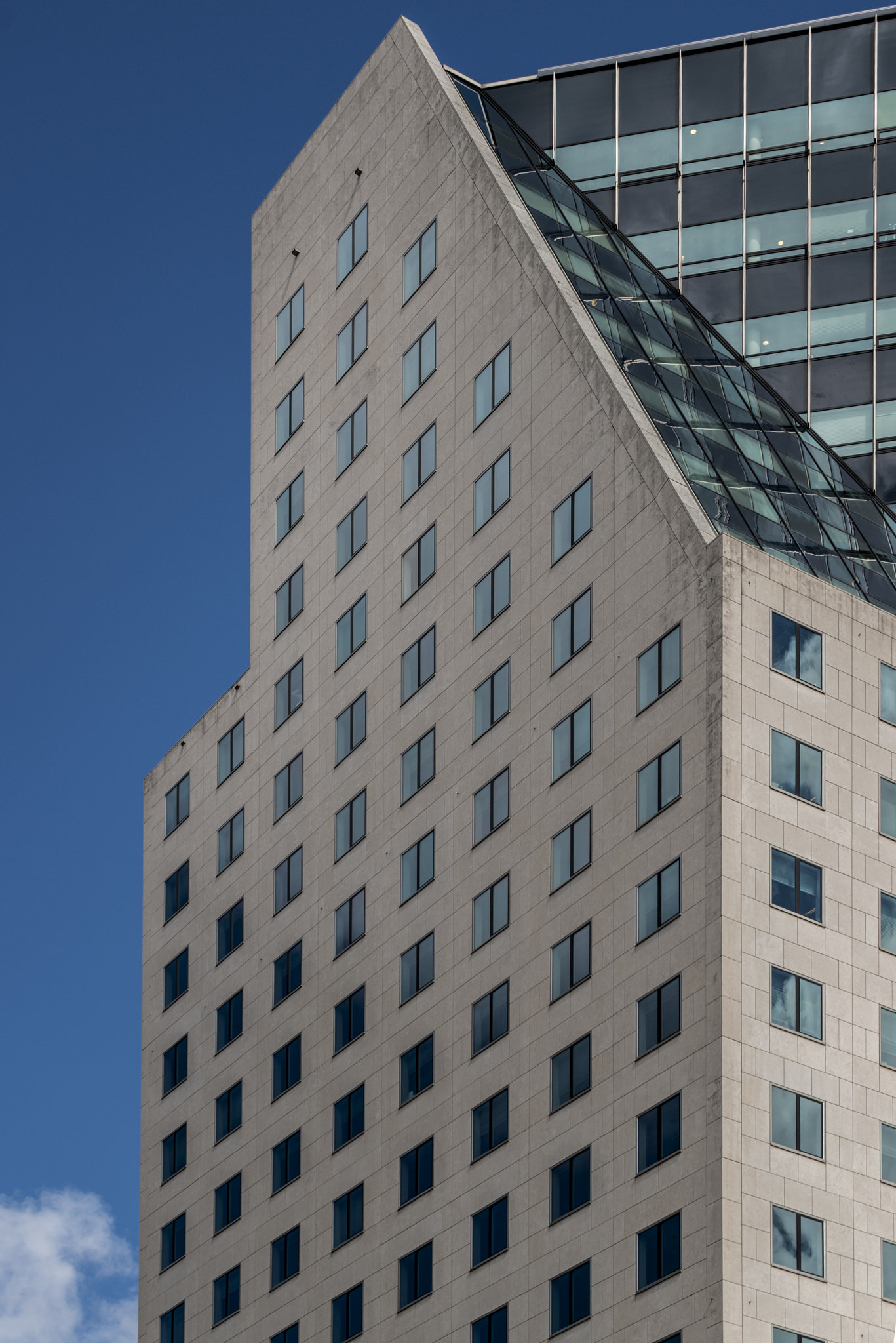 Sigma 50-500mm F4.5-6.3 DG OS HSM sample photo. Windows photography