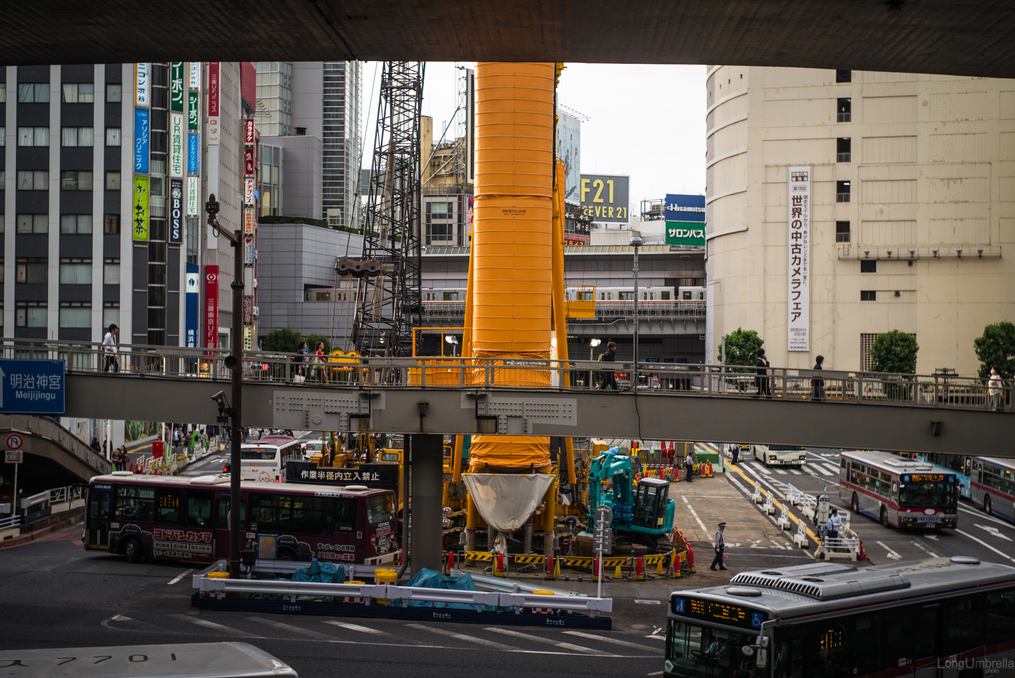 Elmar-M 1:2.8/50 sample photo. Yellow photography