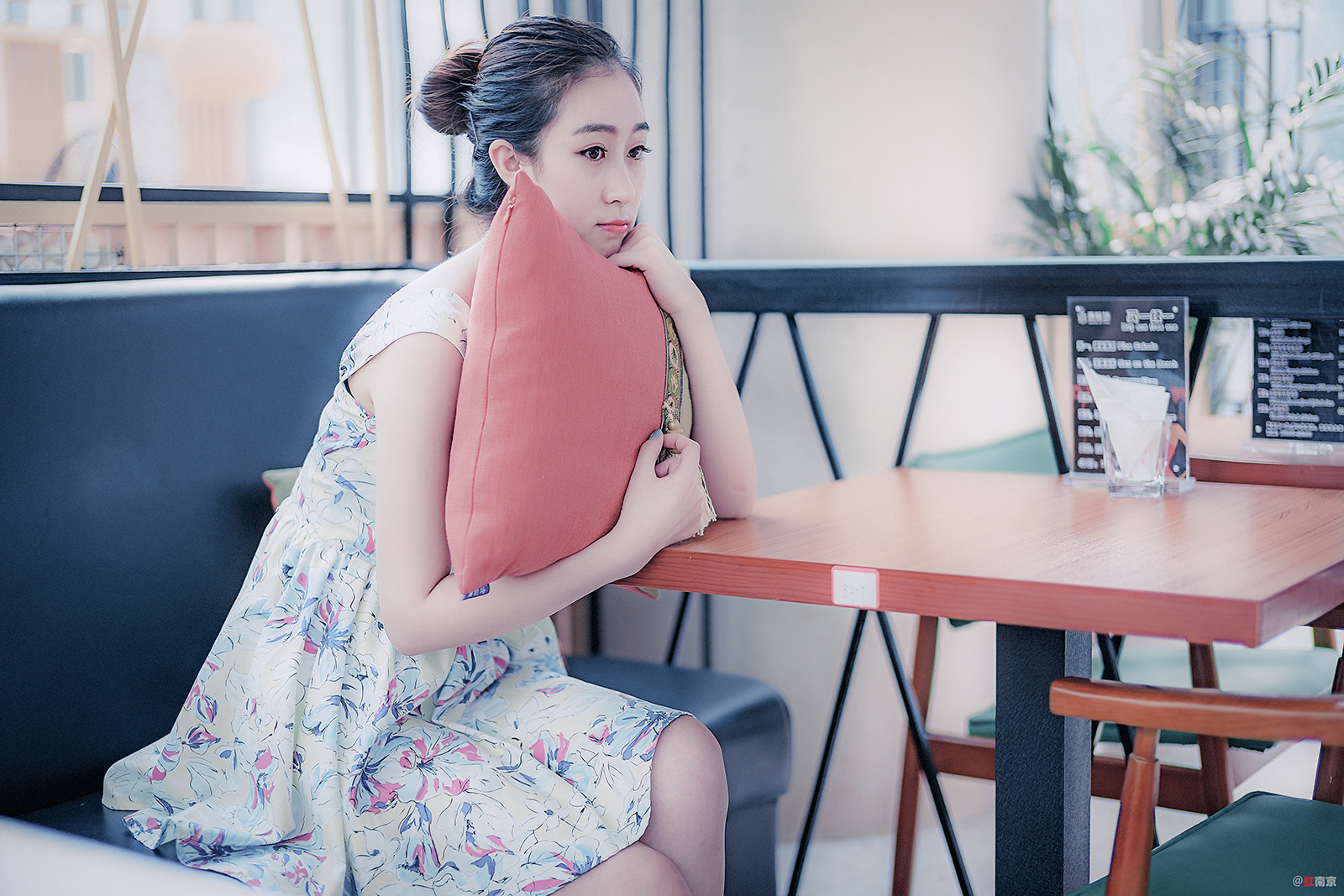 Sony Planar T* 50mm F1.4 ZA SSM sample photo. Girl photography