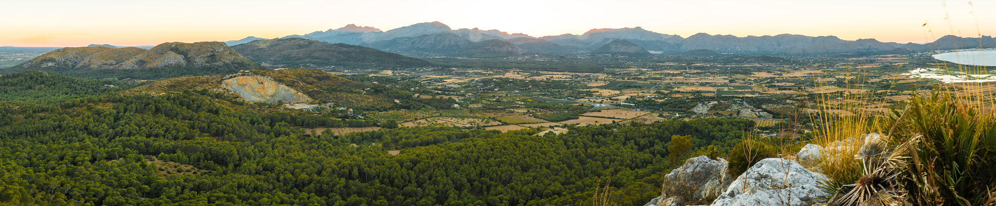 Canon EOS 70D + Canon EF 35mm F1.4L USM sample photo. Panorama at sunset in valley behind alcudia photography