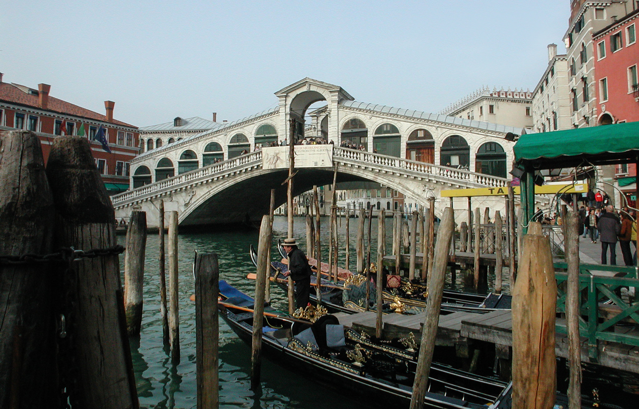 Nikon E990 sample photo. Rialto bridge photography